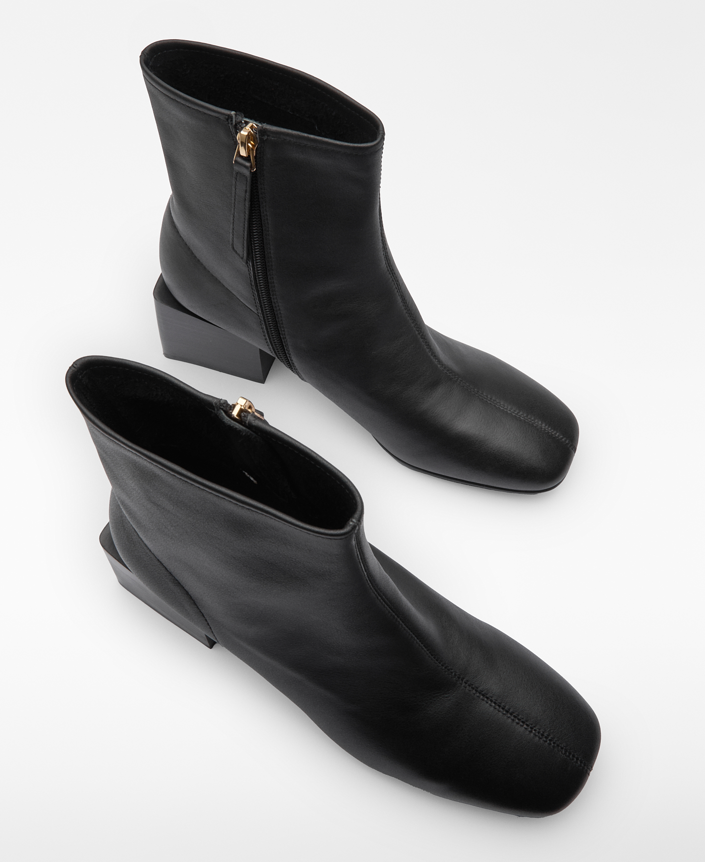 Leather round-toe ankle boot image number 1