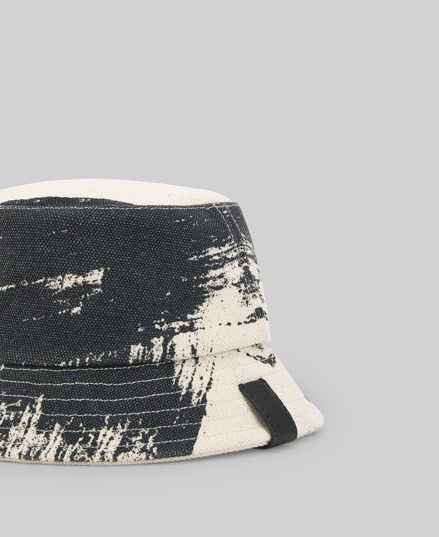 Printed canvas hat woman image number 1