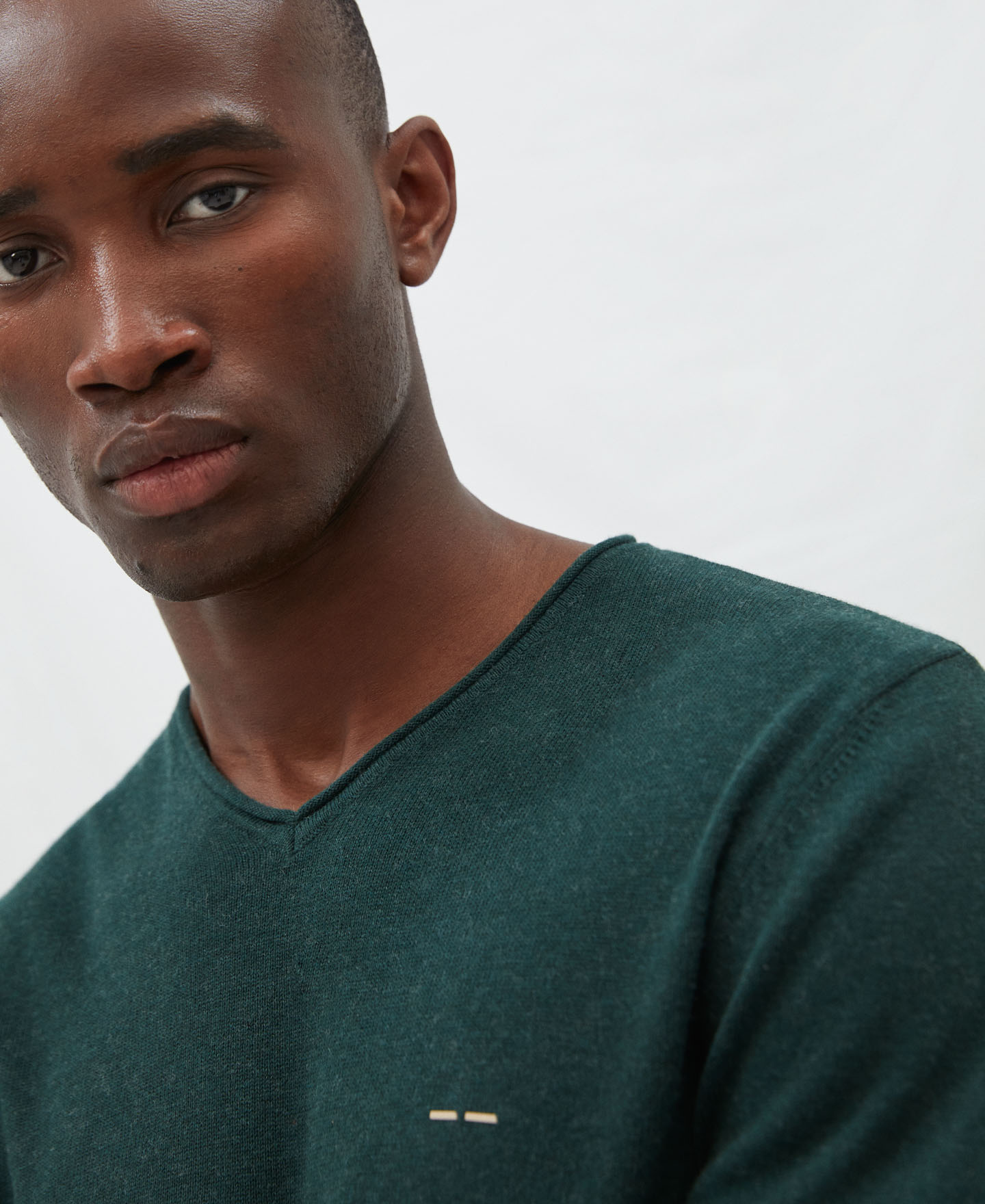 Basic V-neck sweater image number 3