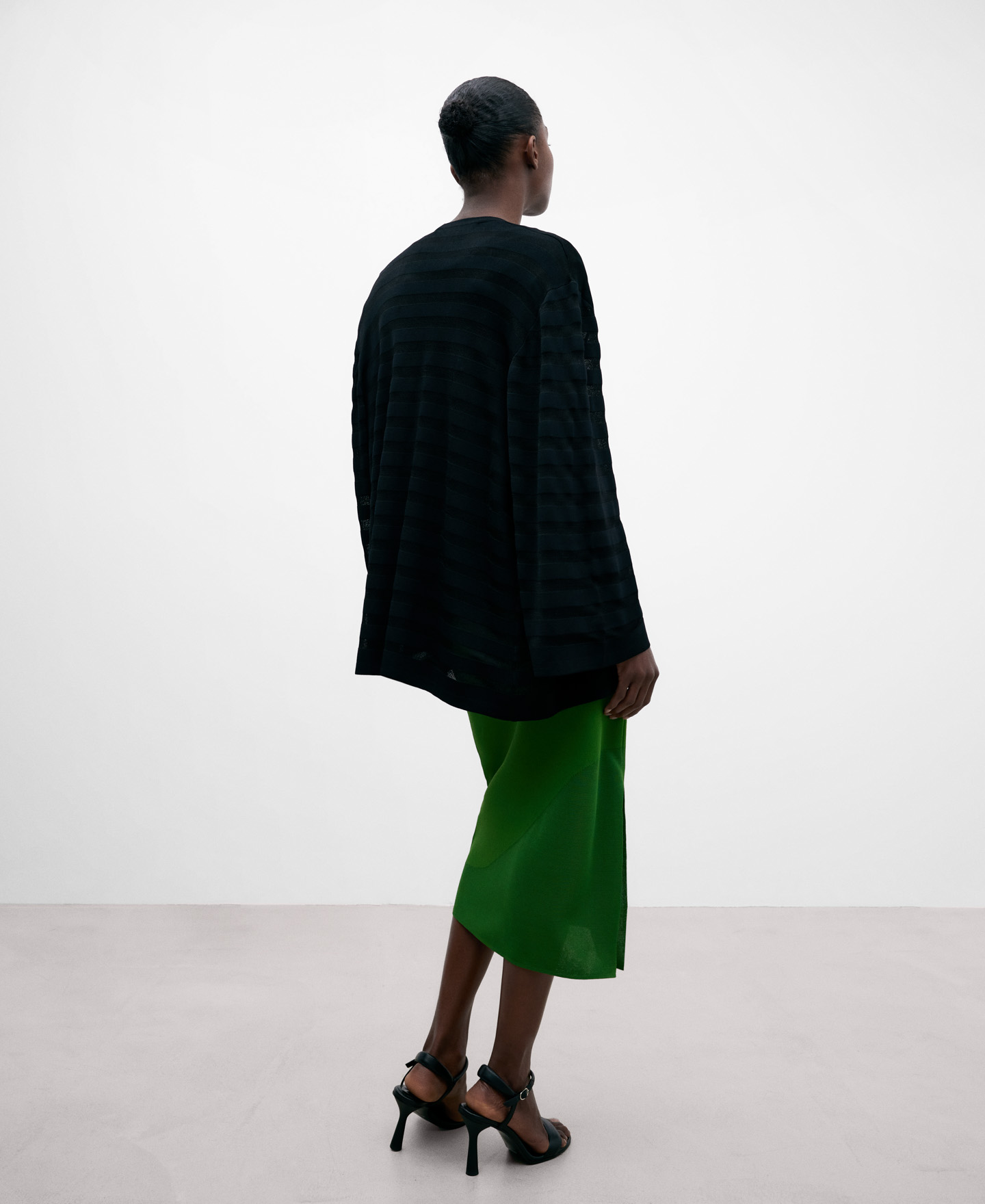 Semitransparent knitted black jacket image number 2