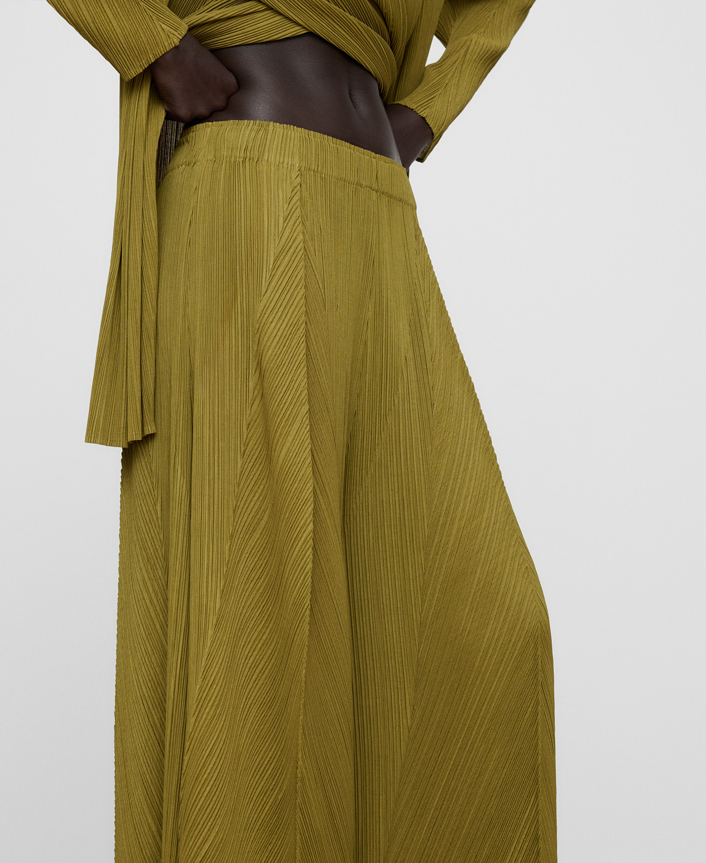 Pantalon palazzo crinkle image number 3
