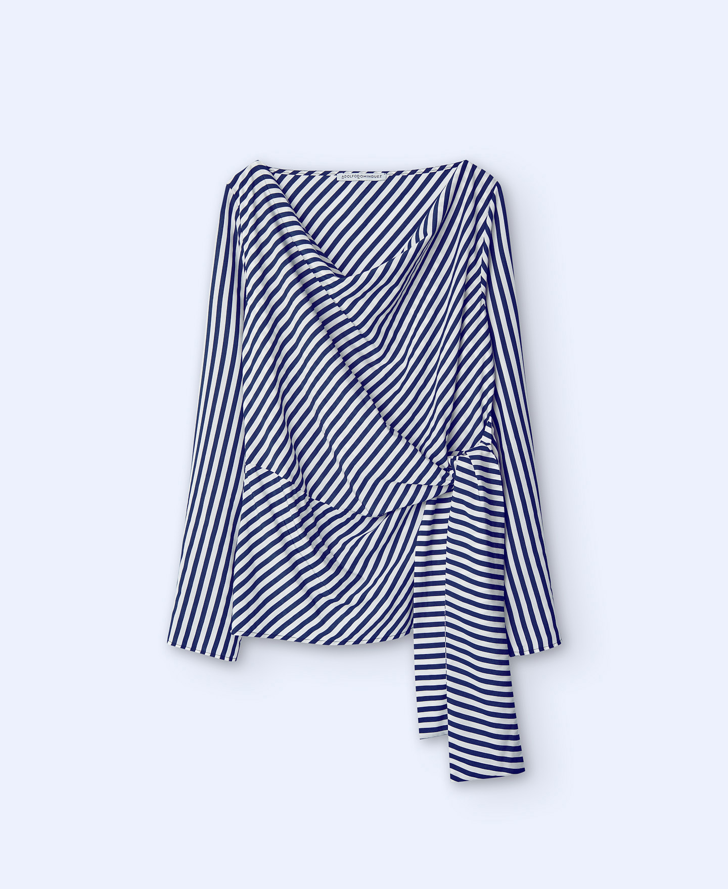 Camisa con escote drapeado image number 4