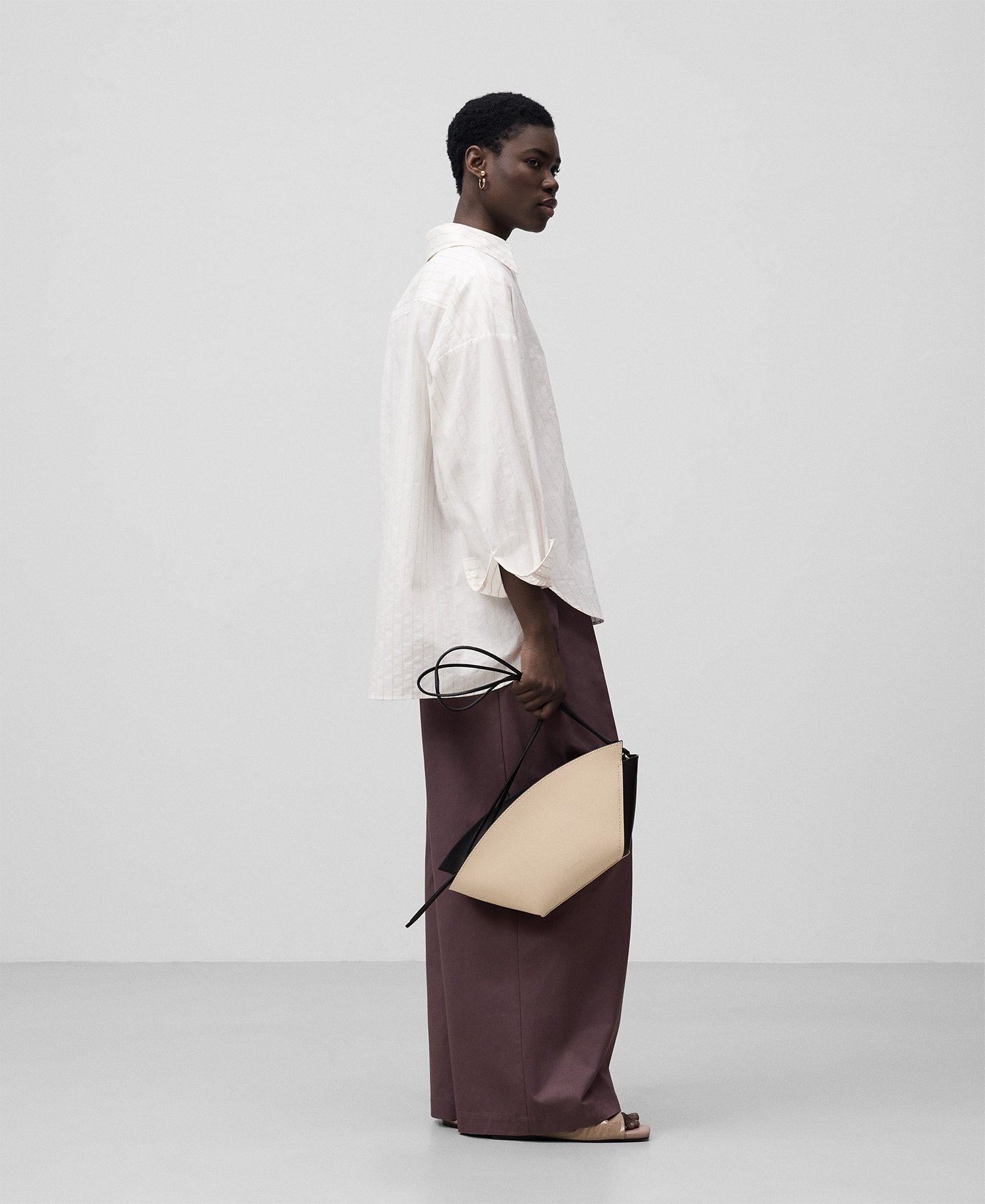 Eclipse shoulder bag woman image number 4