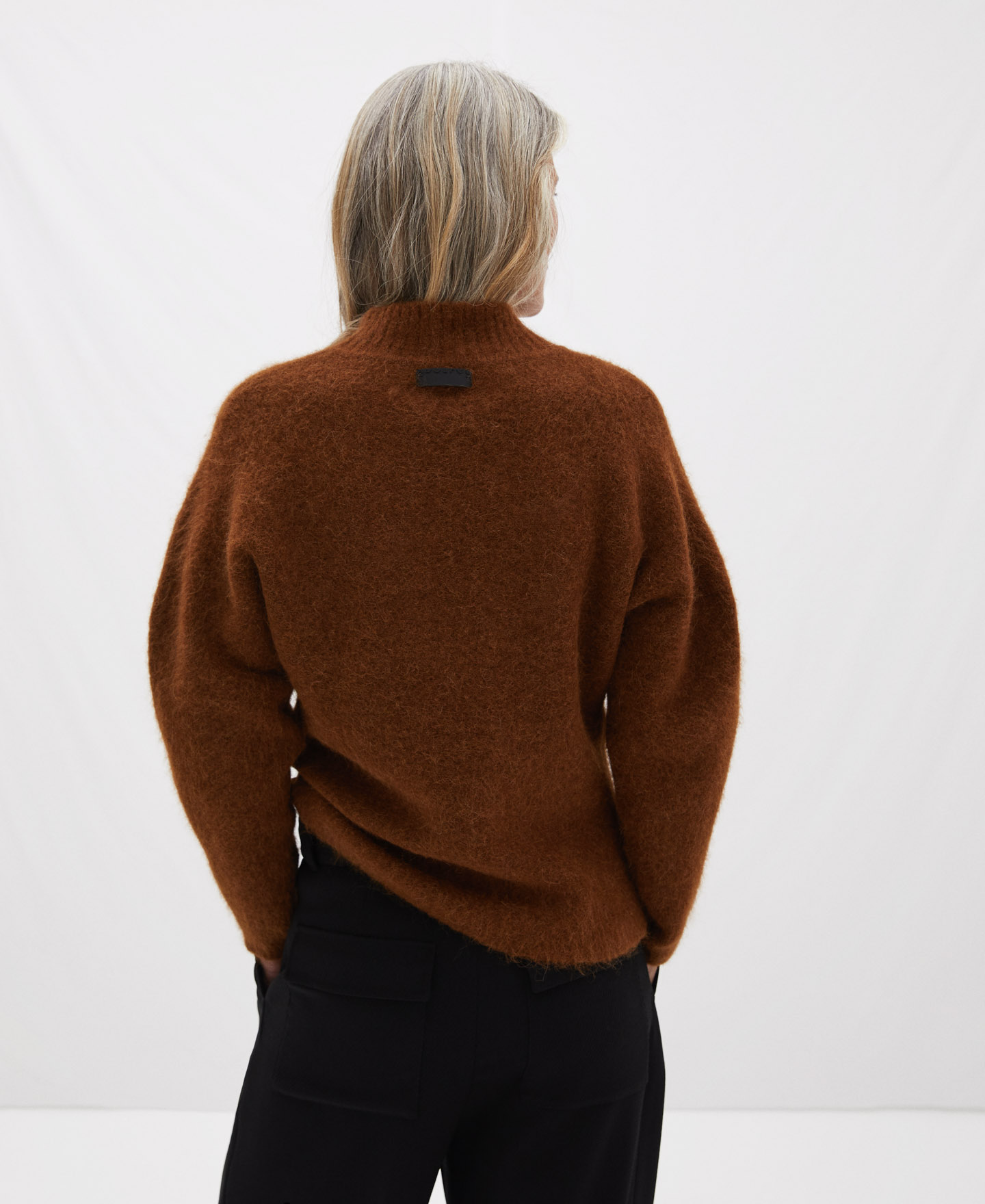 Japanese sleeve sweater in alpaca image number 2
