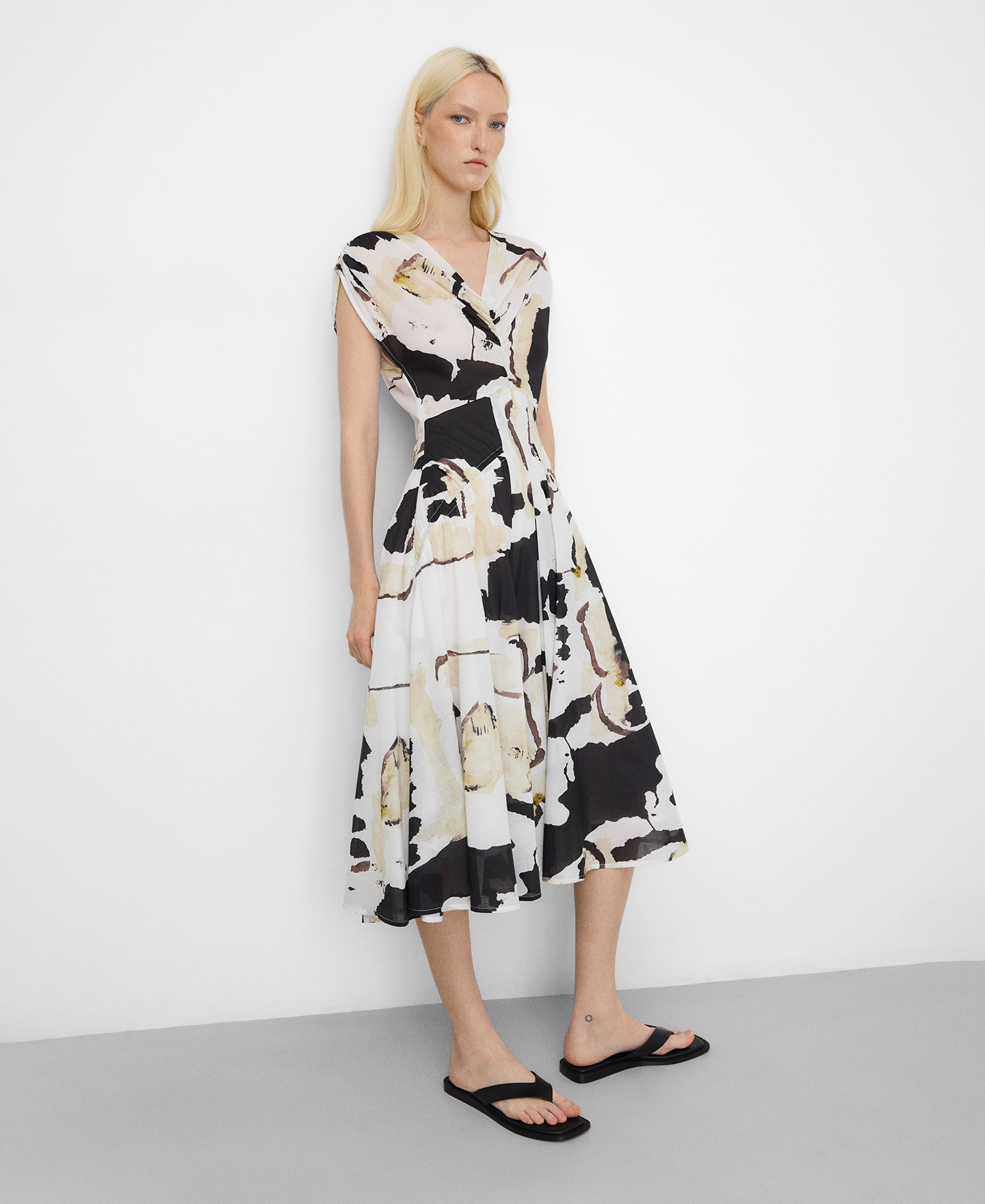 Gathered printed cotton dress image number 3