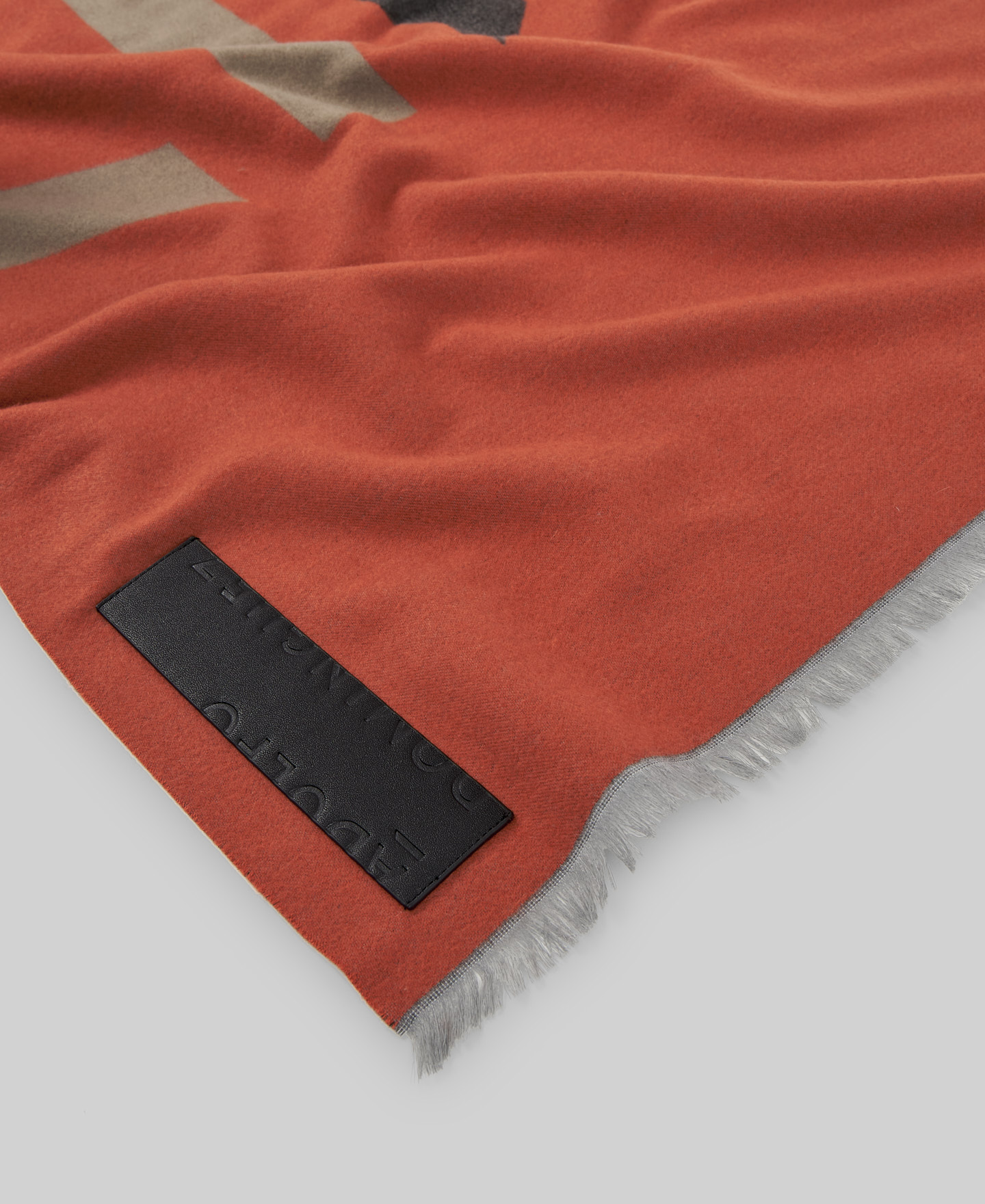 Bufanda jacquard maxi logo mujer image number 2