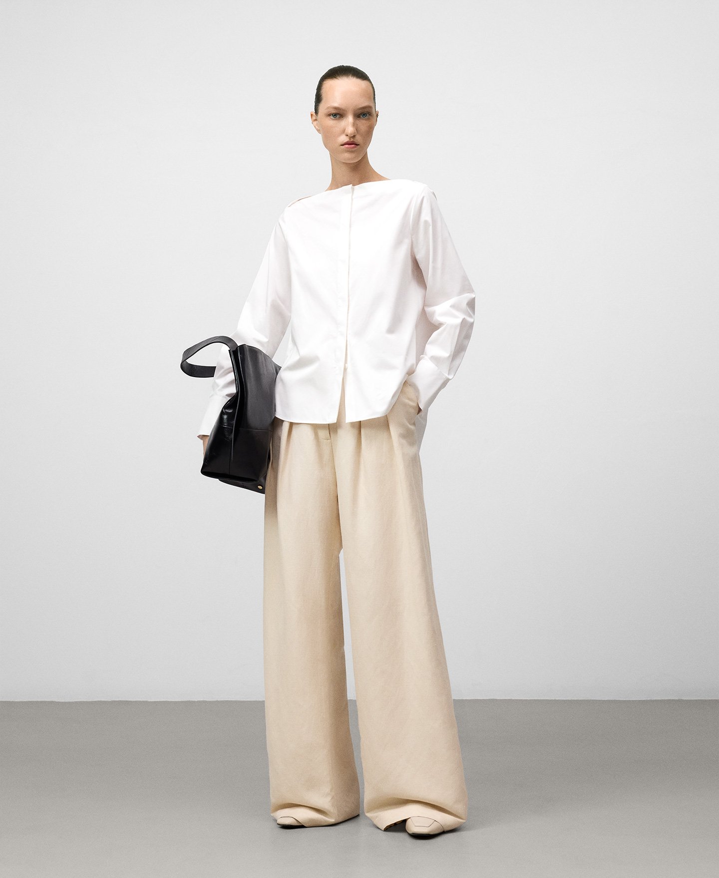 Cotton boat neckline shirt woman image number 1