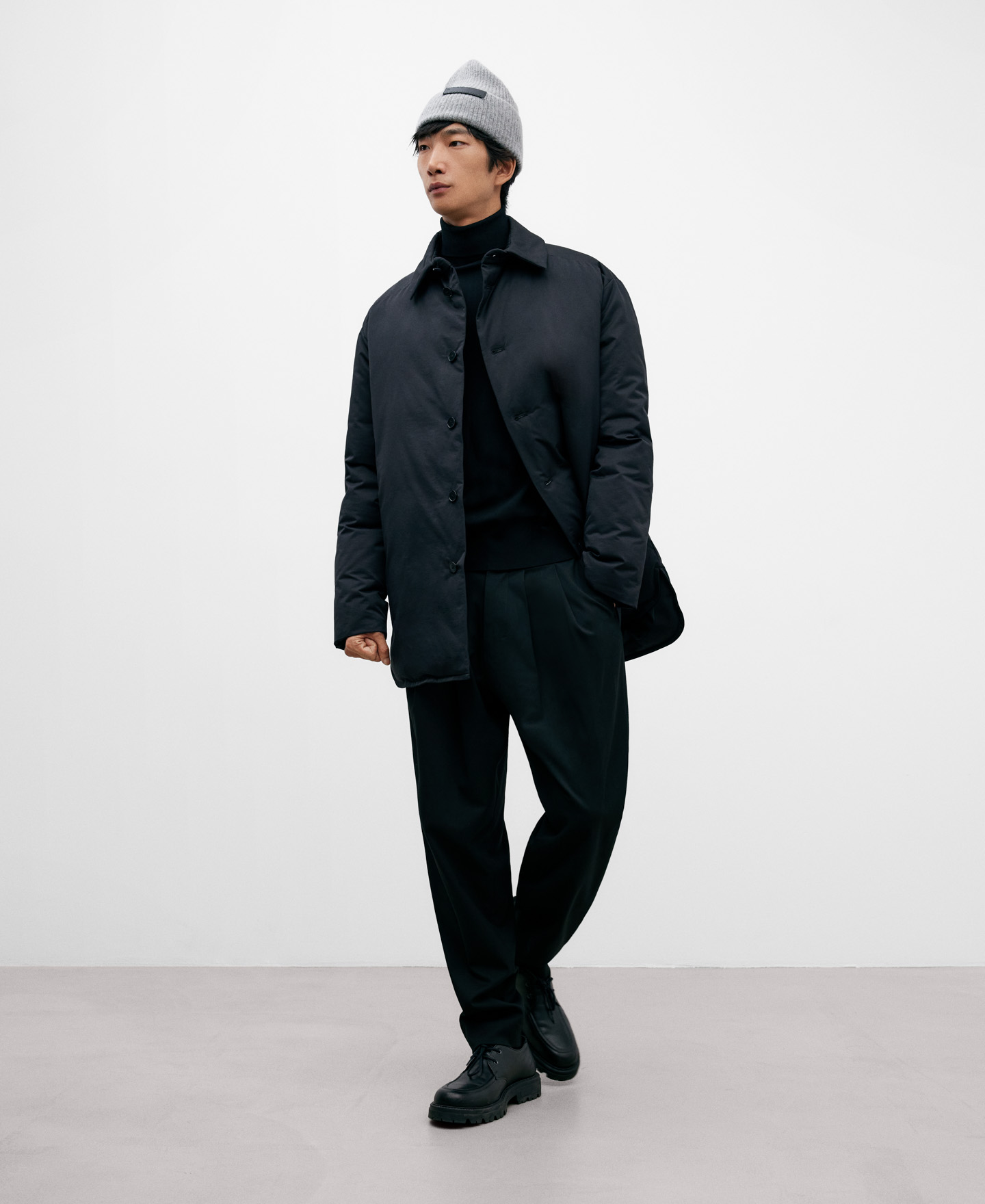 Black padded jacket for men image number 1