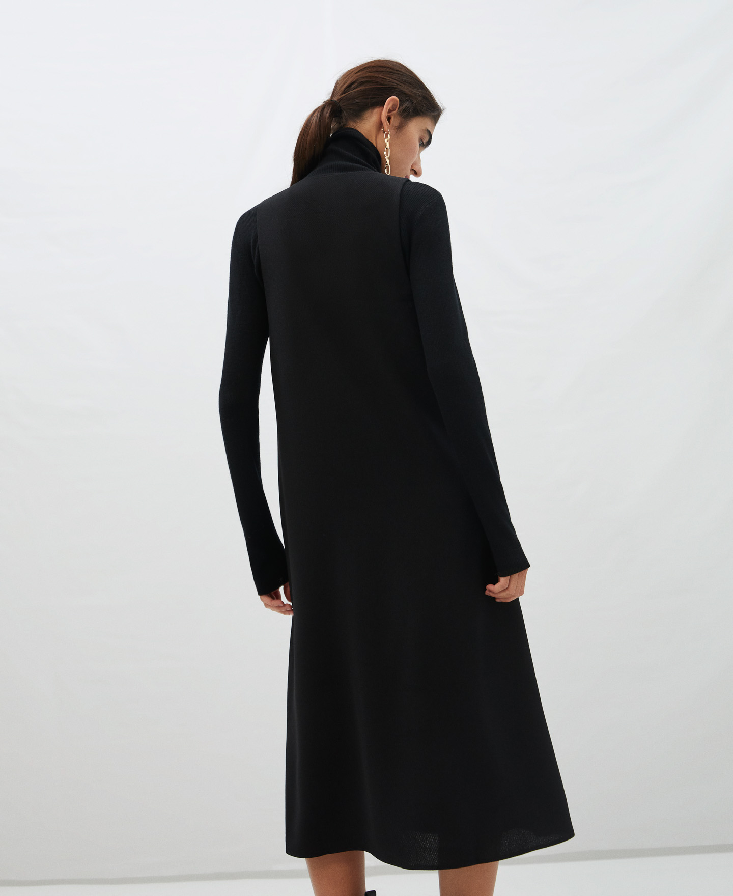 Pinafore with V-neckline in twill fabric image number 2