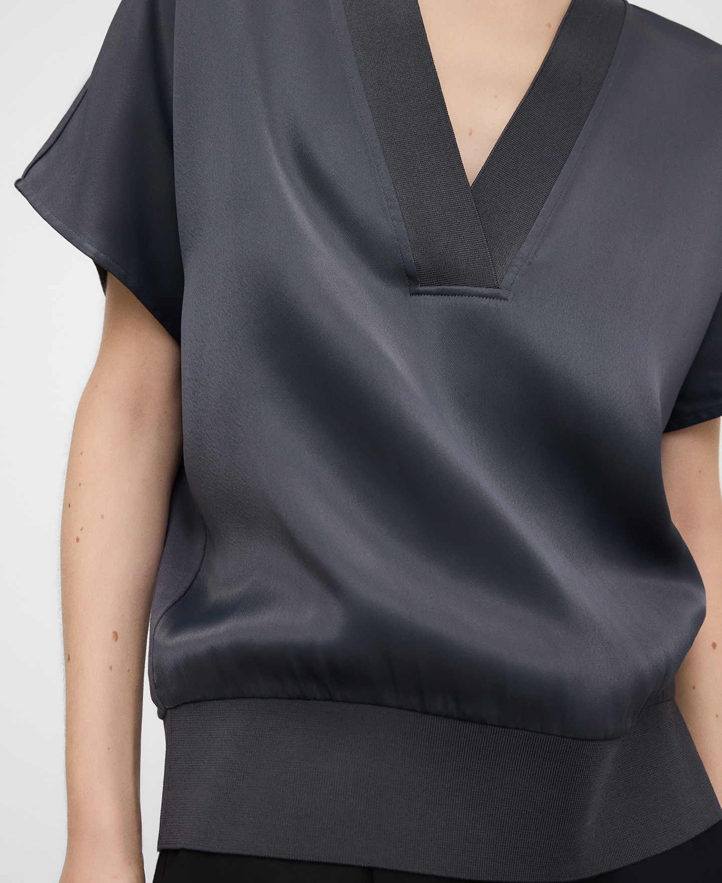 Double-fabric V-neck T-shirt image number 3