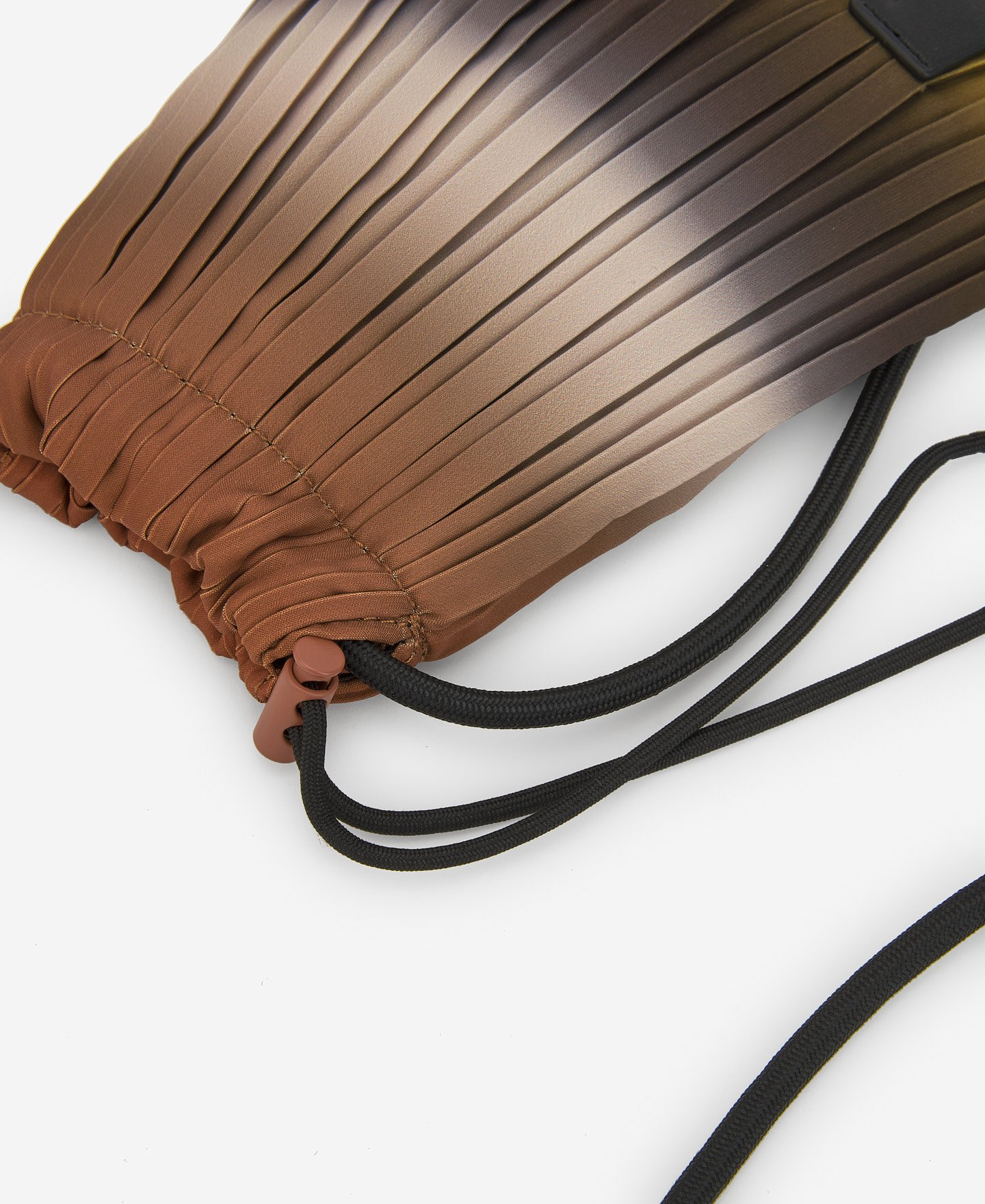 Crinkle mobile phone holder for women image number 1