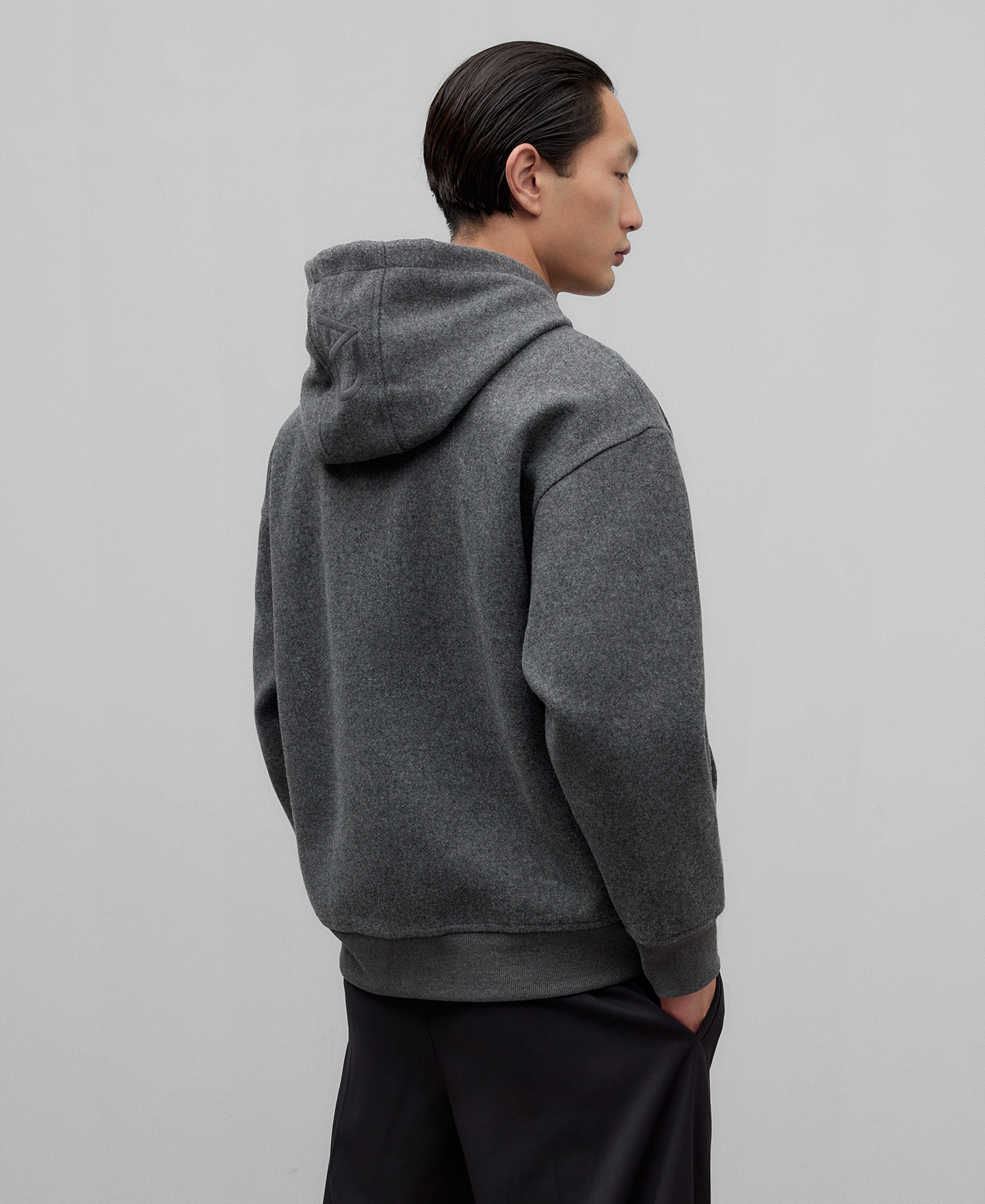 Sudadera con capucha gris melange hombre image number 2