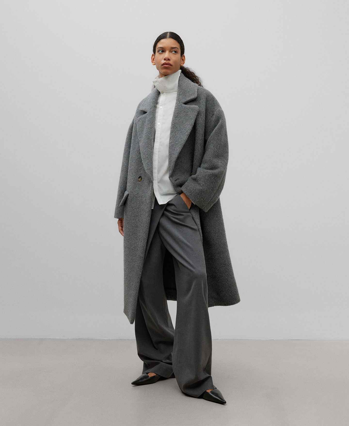 Grey alpaca woven coat for women image number 1