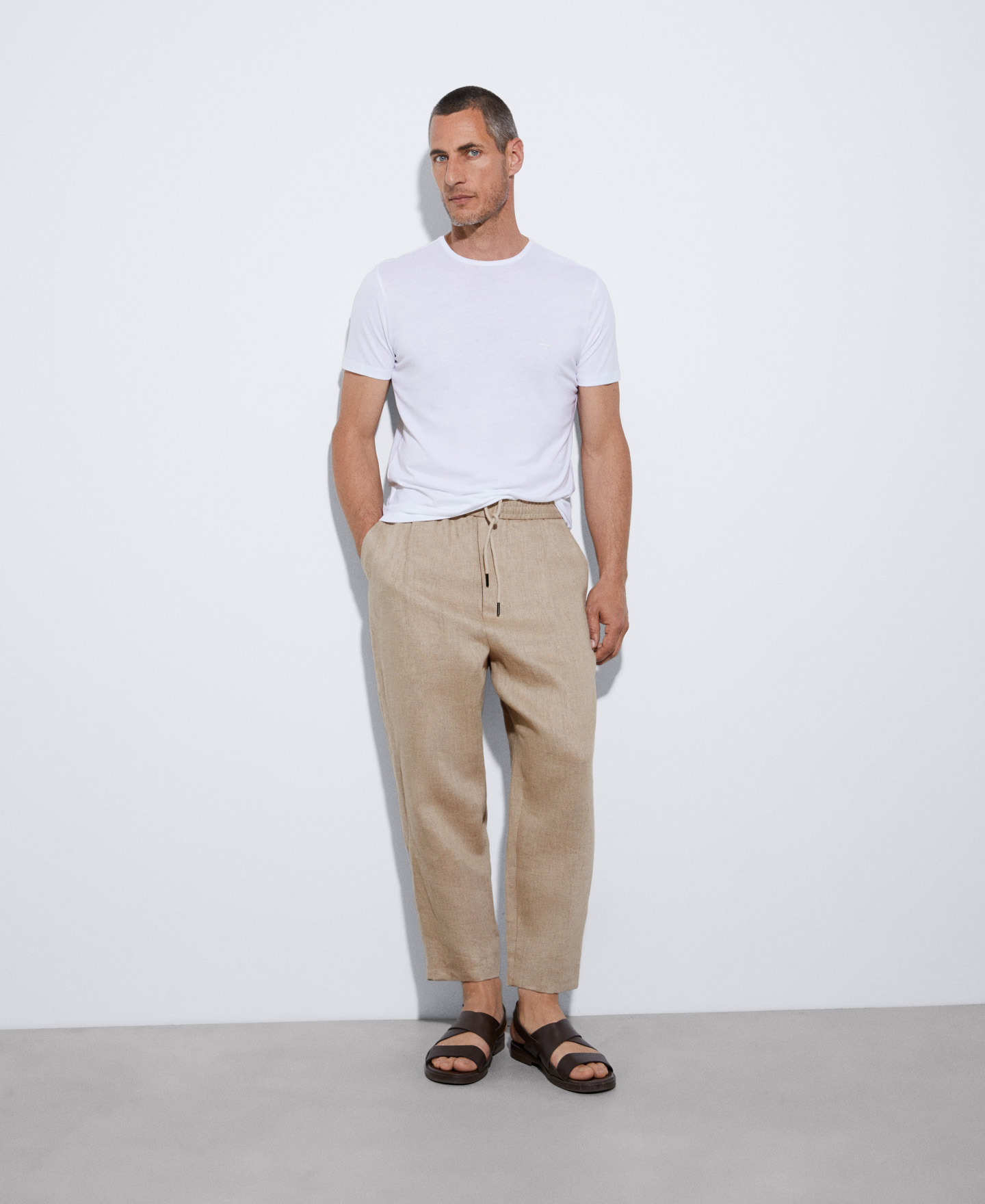 Linen jogger pants image number 1