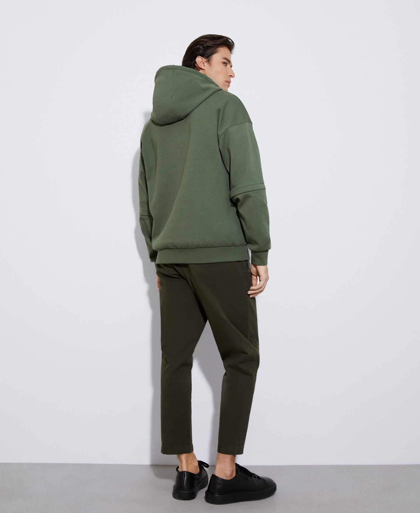 Cotton sweatshirt detachable sleeves image number 2