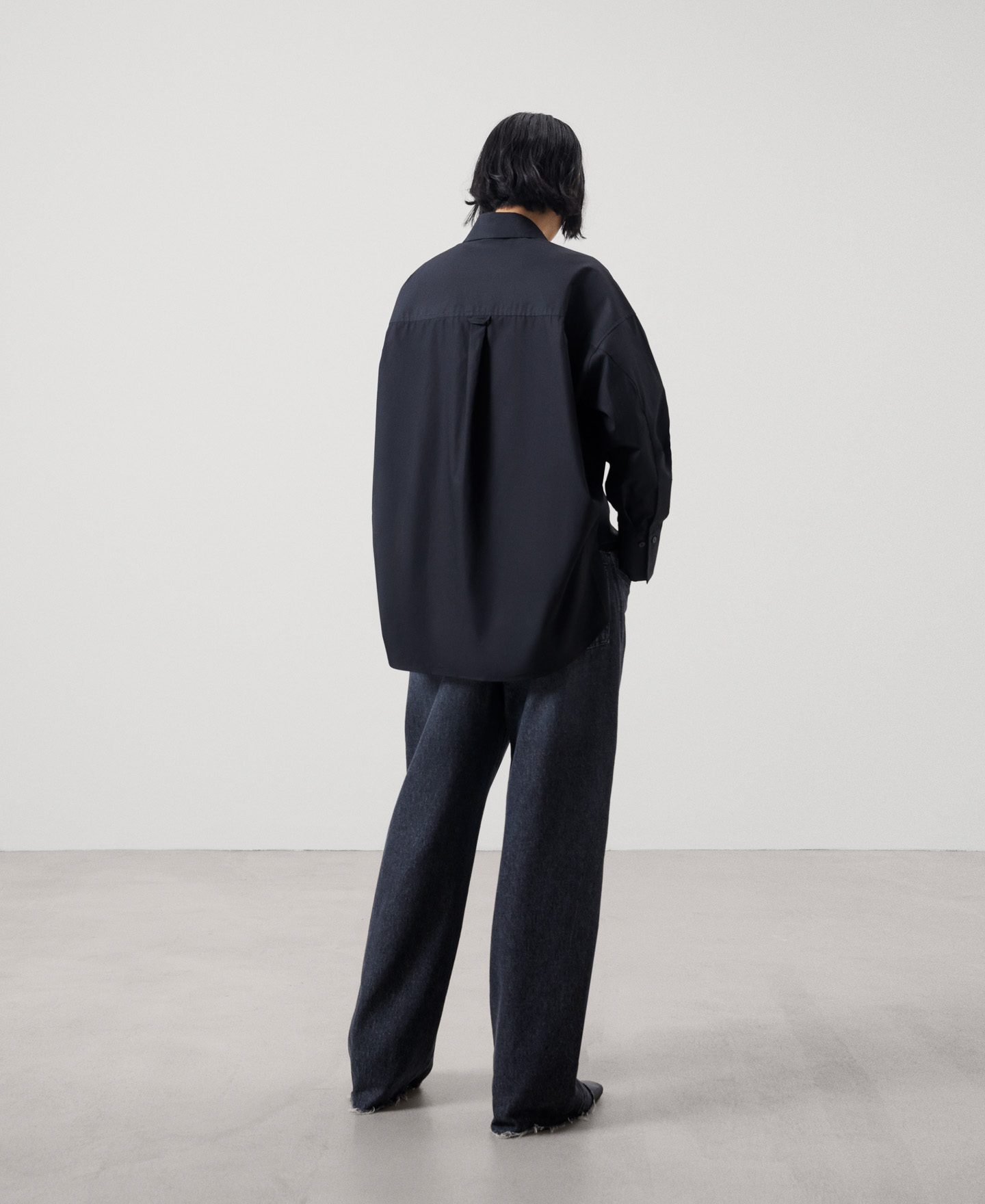 Cotton rounded volume shirt image number 2
