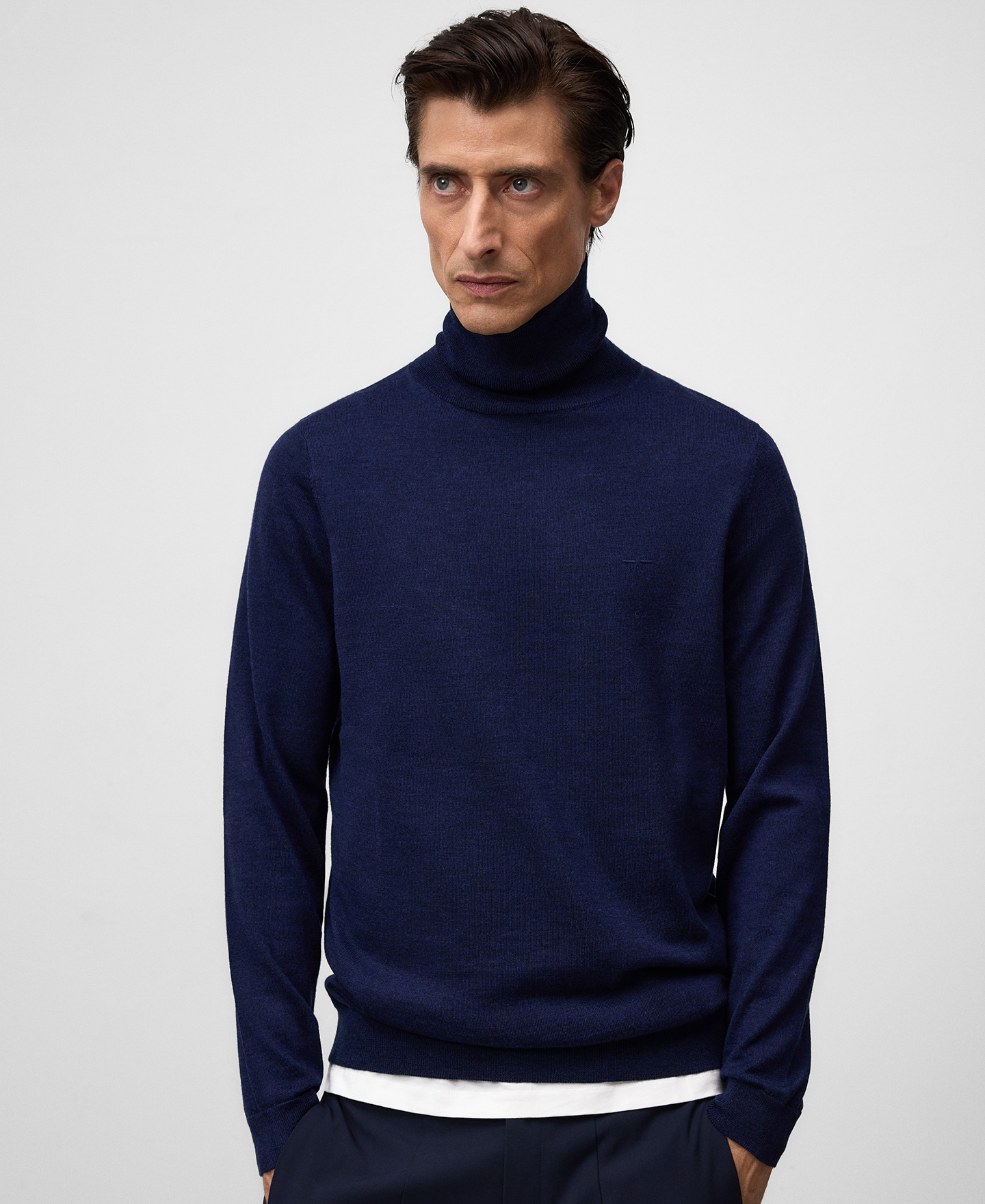 Merino wool turtleneck sweater man image number 0