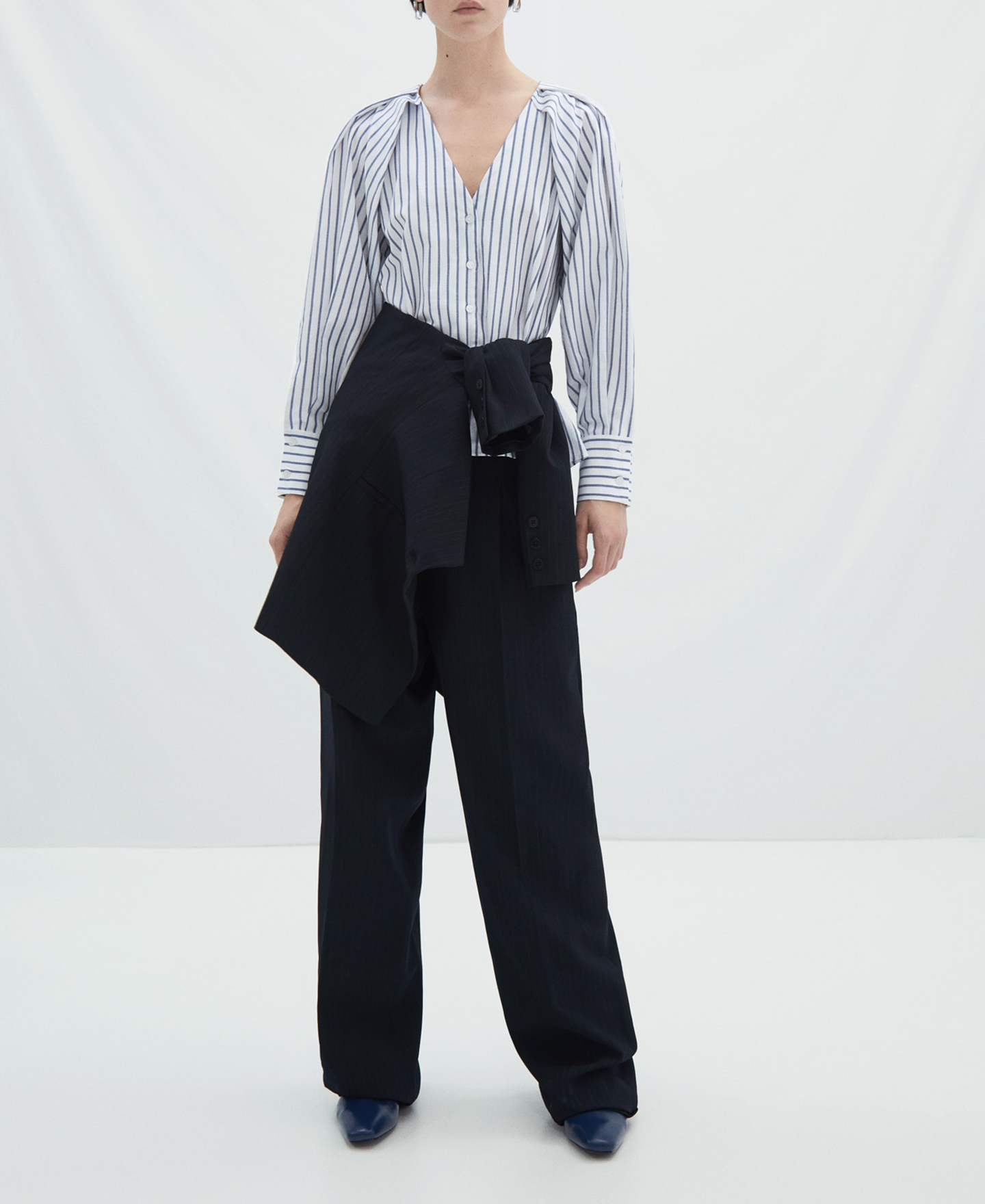 Striped shirt with wide sleeves image number 1