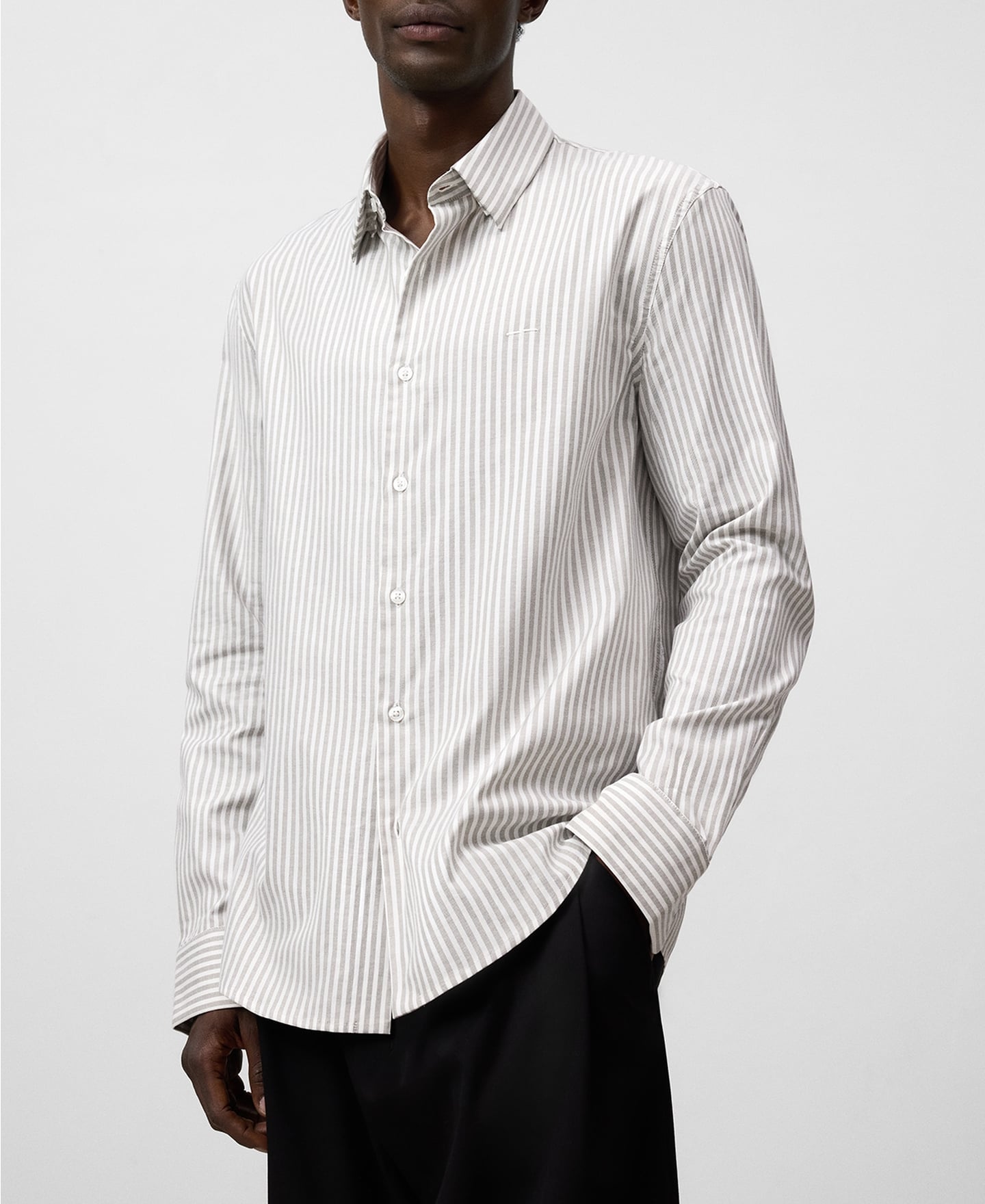 Spread collar striped shirt image number 0