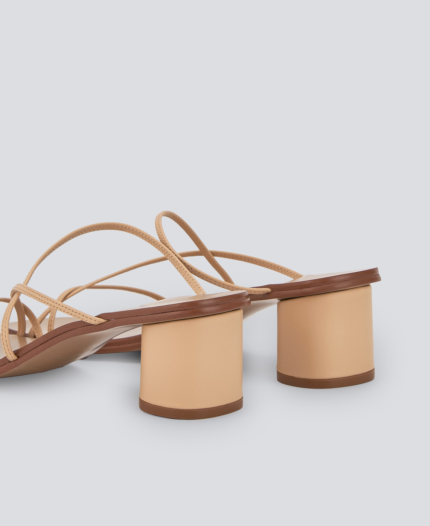 Camel heel sandal woman image number 2