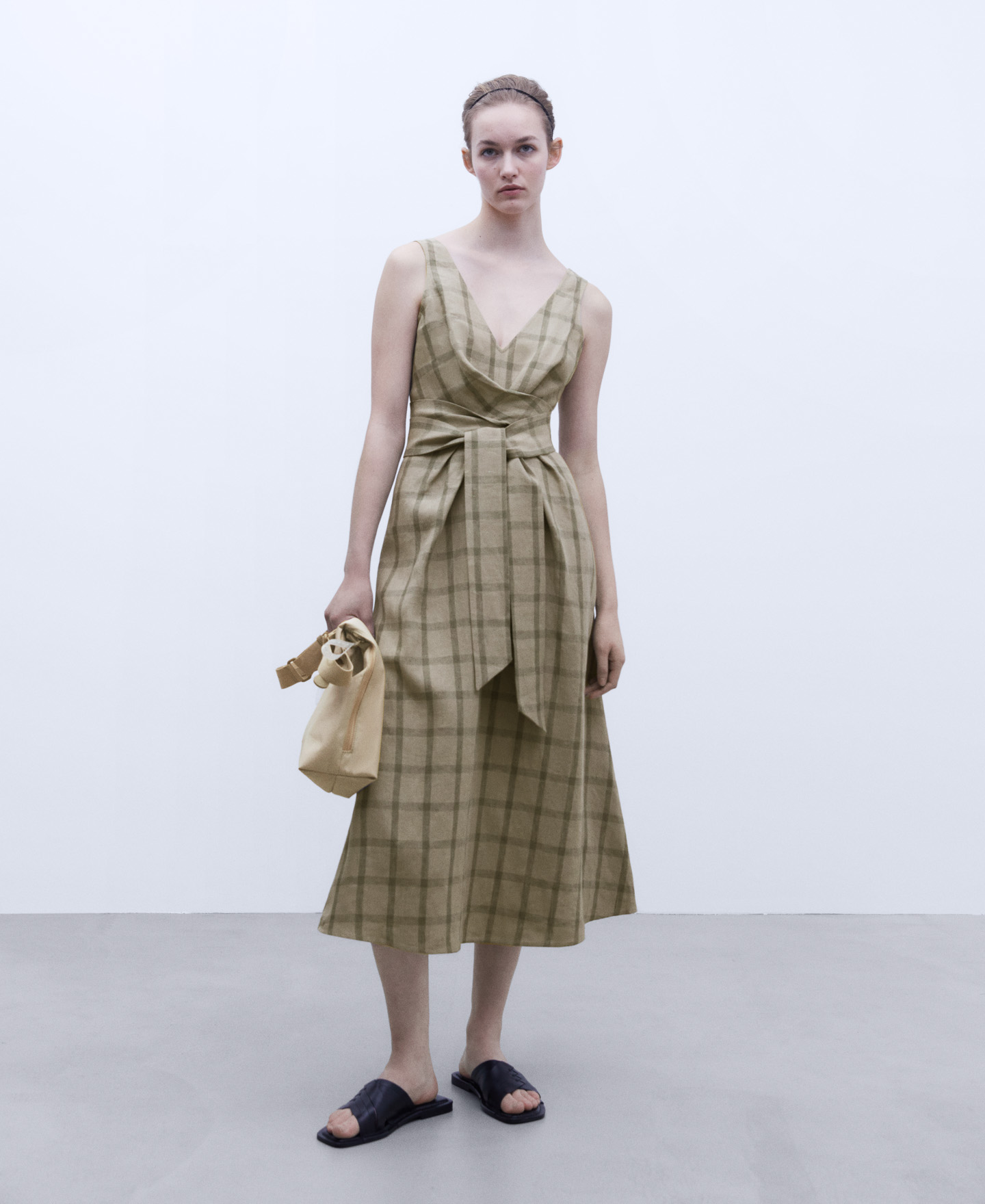 Straps dress check print image number 1