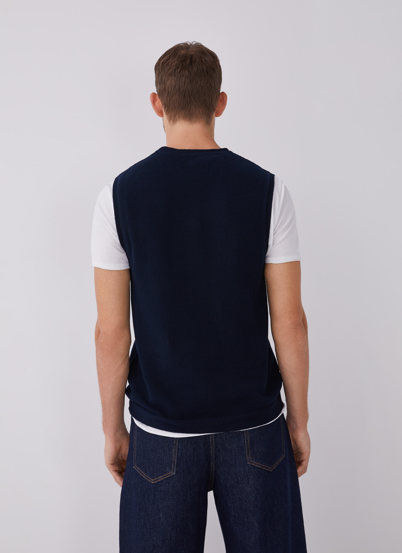 Textured cotton knitted waistcoat image number 1