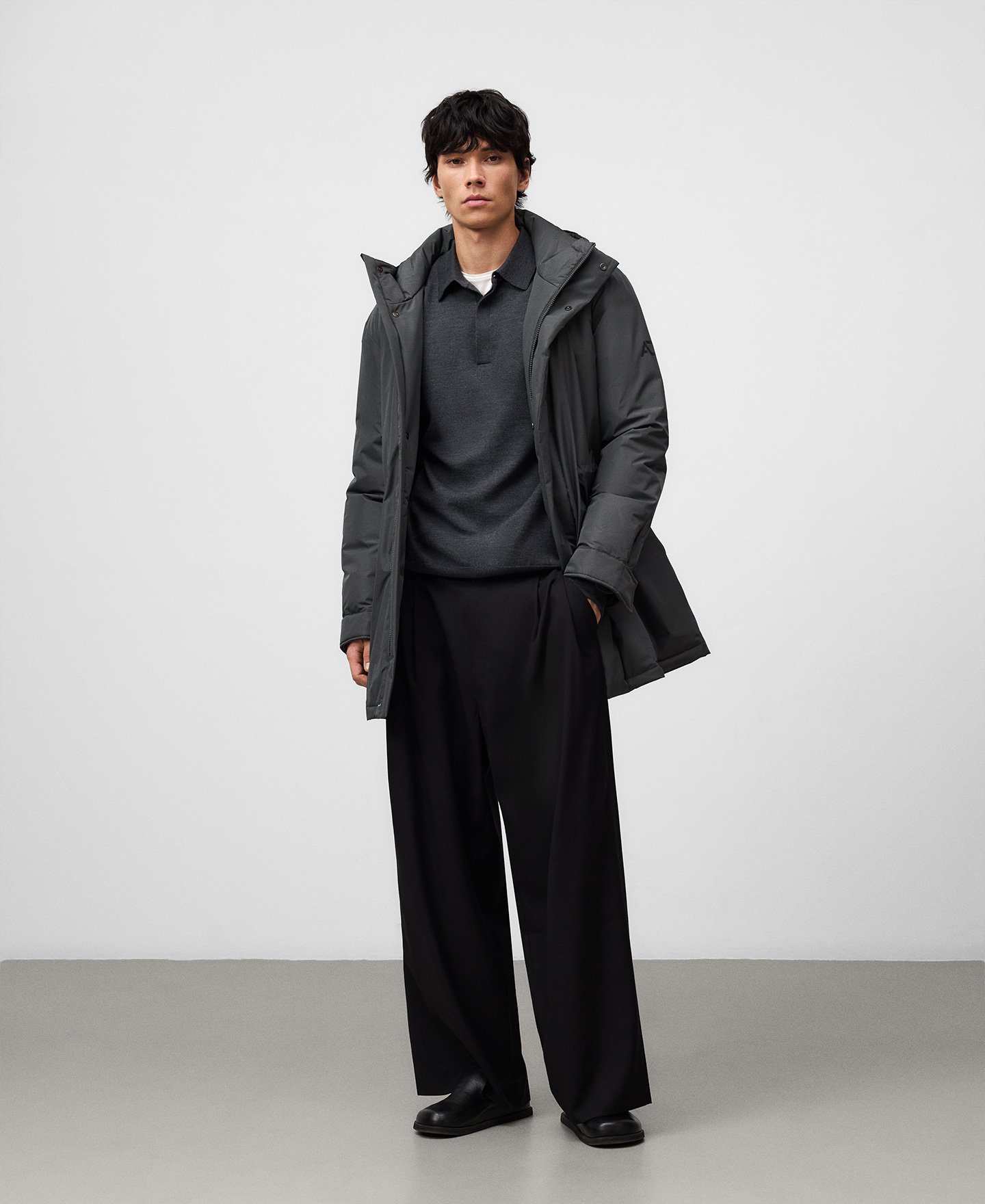 Padded parka with hood man image number 1