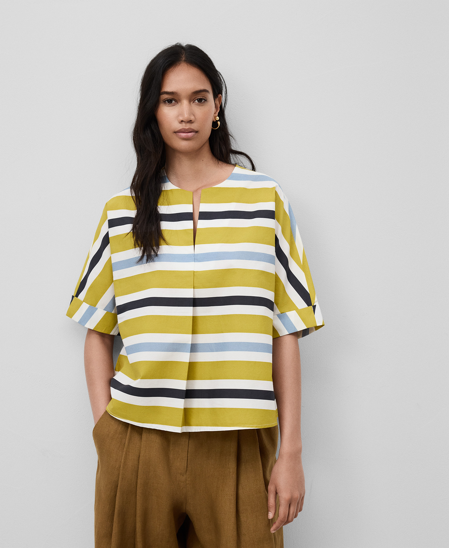 V-neckline striped blouse woman image number 0