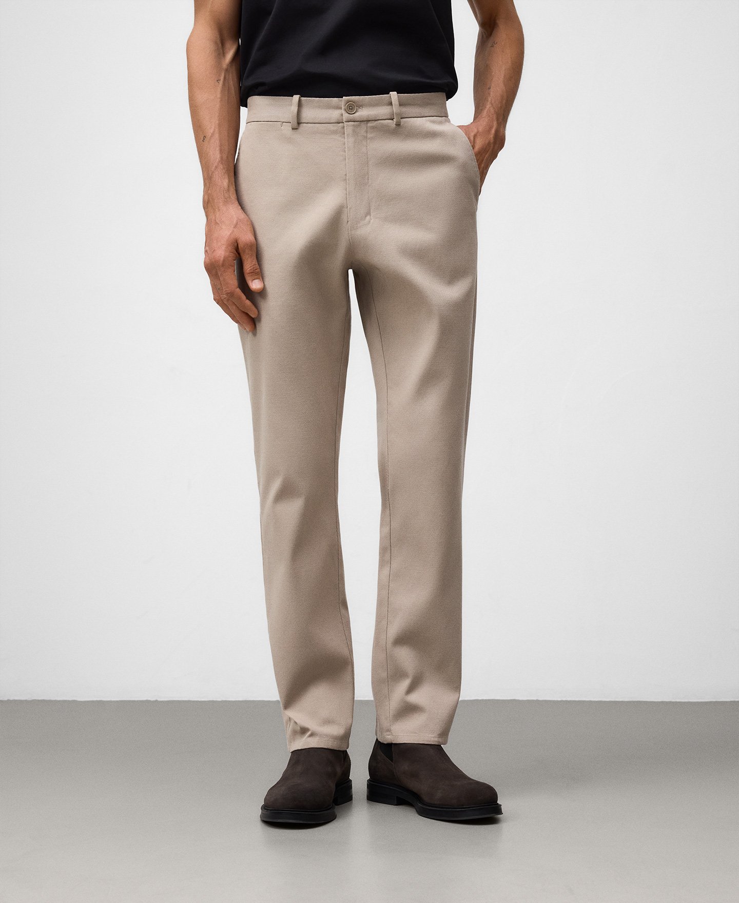 Pantalón chino regular fit hombre image number 0
