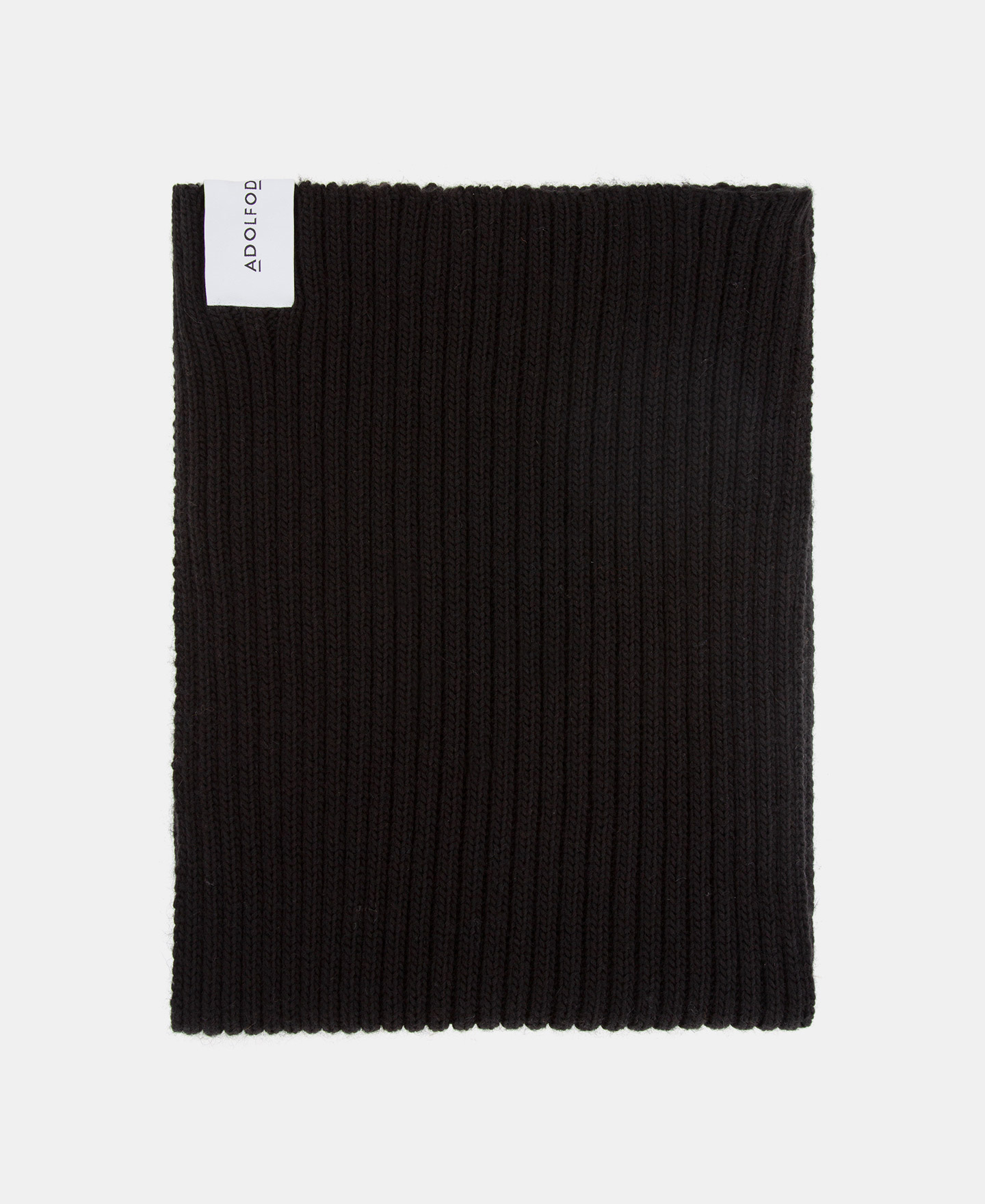 Extra-long English knitted scarf image number 0