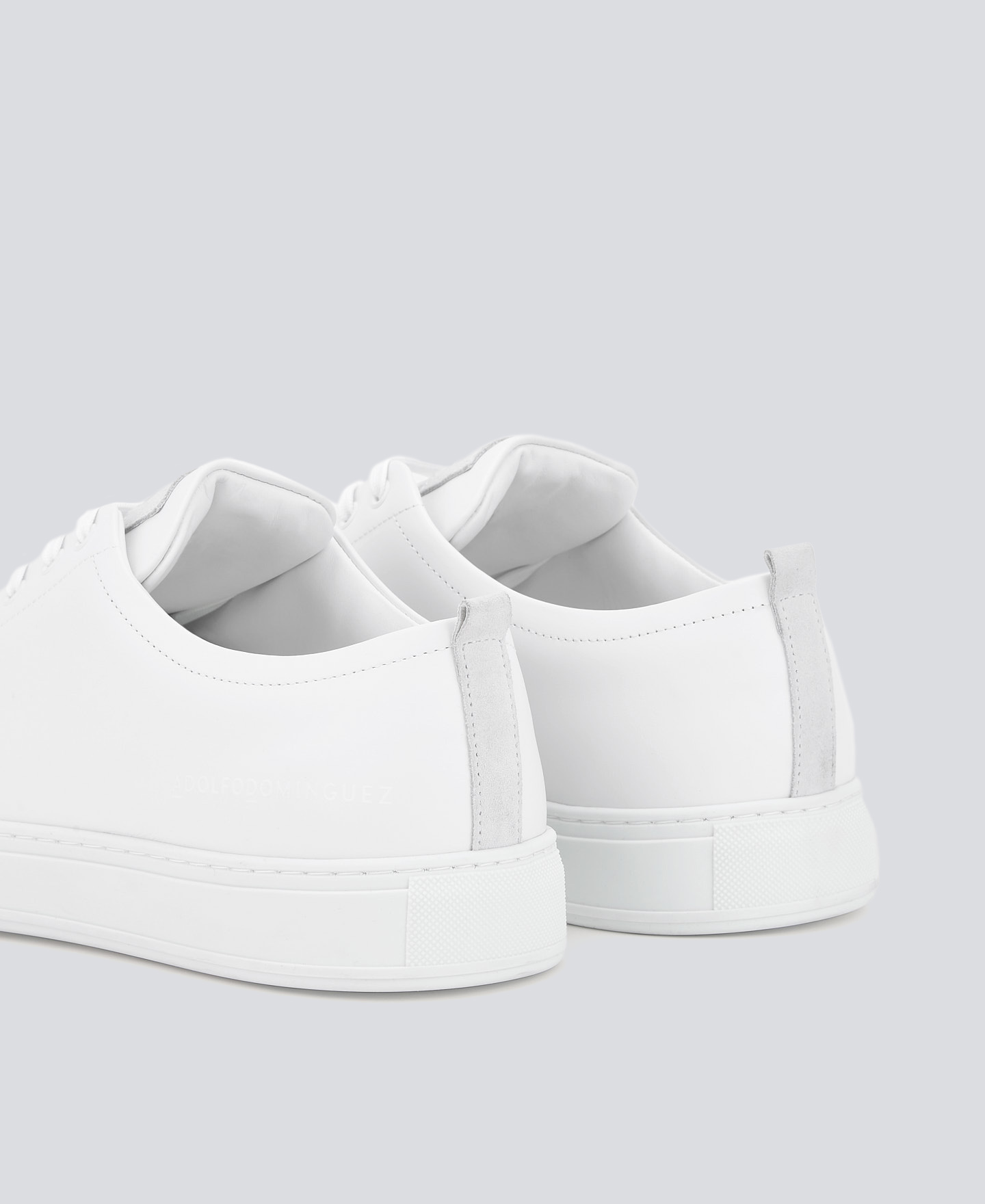 Men's white sneaker image number 2