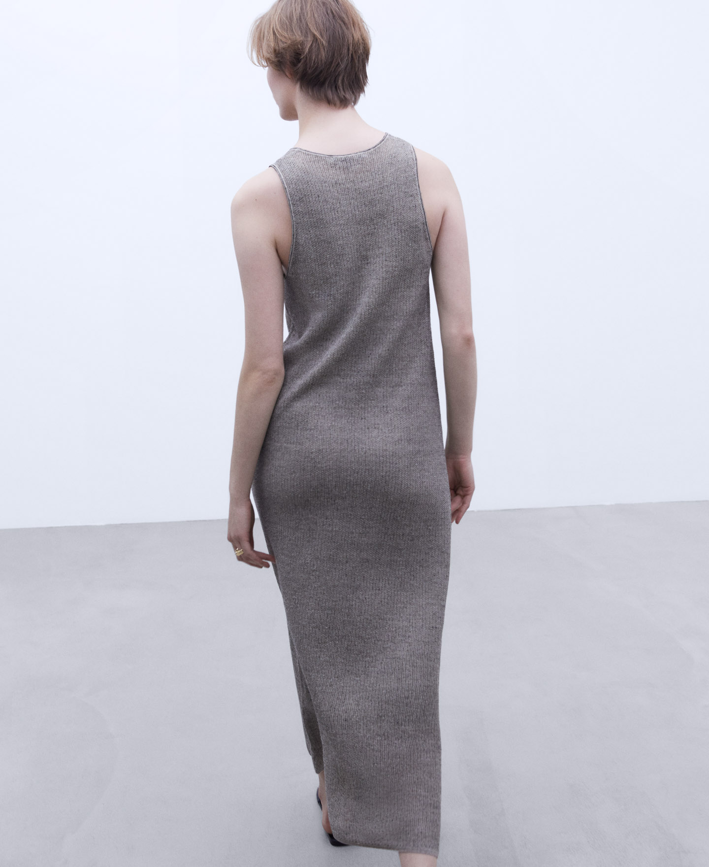Vestido largo de tirantes image number 2