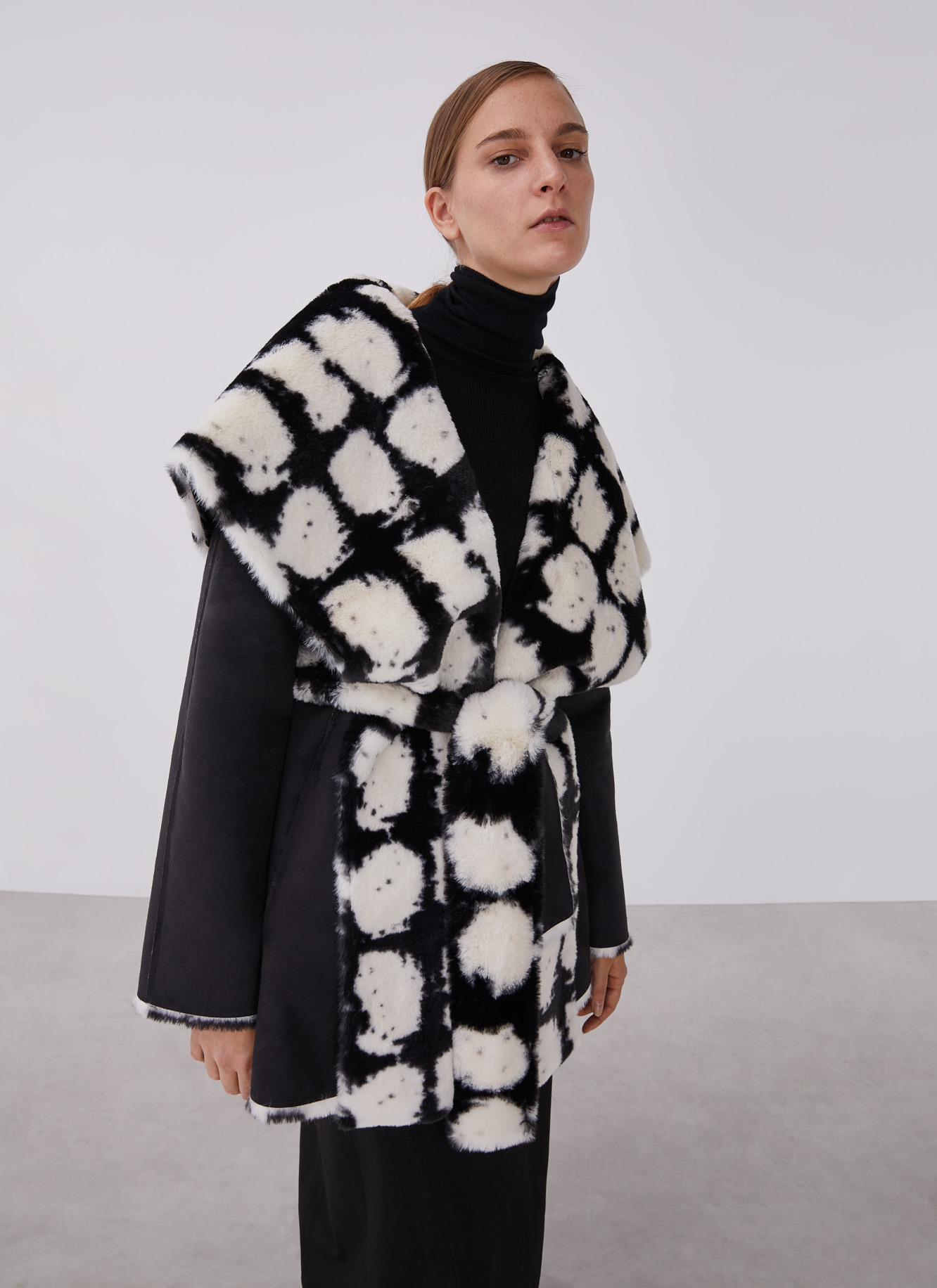 Abrigo reversible de ecopiel con print image number 0