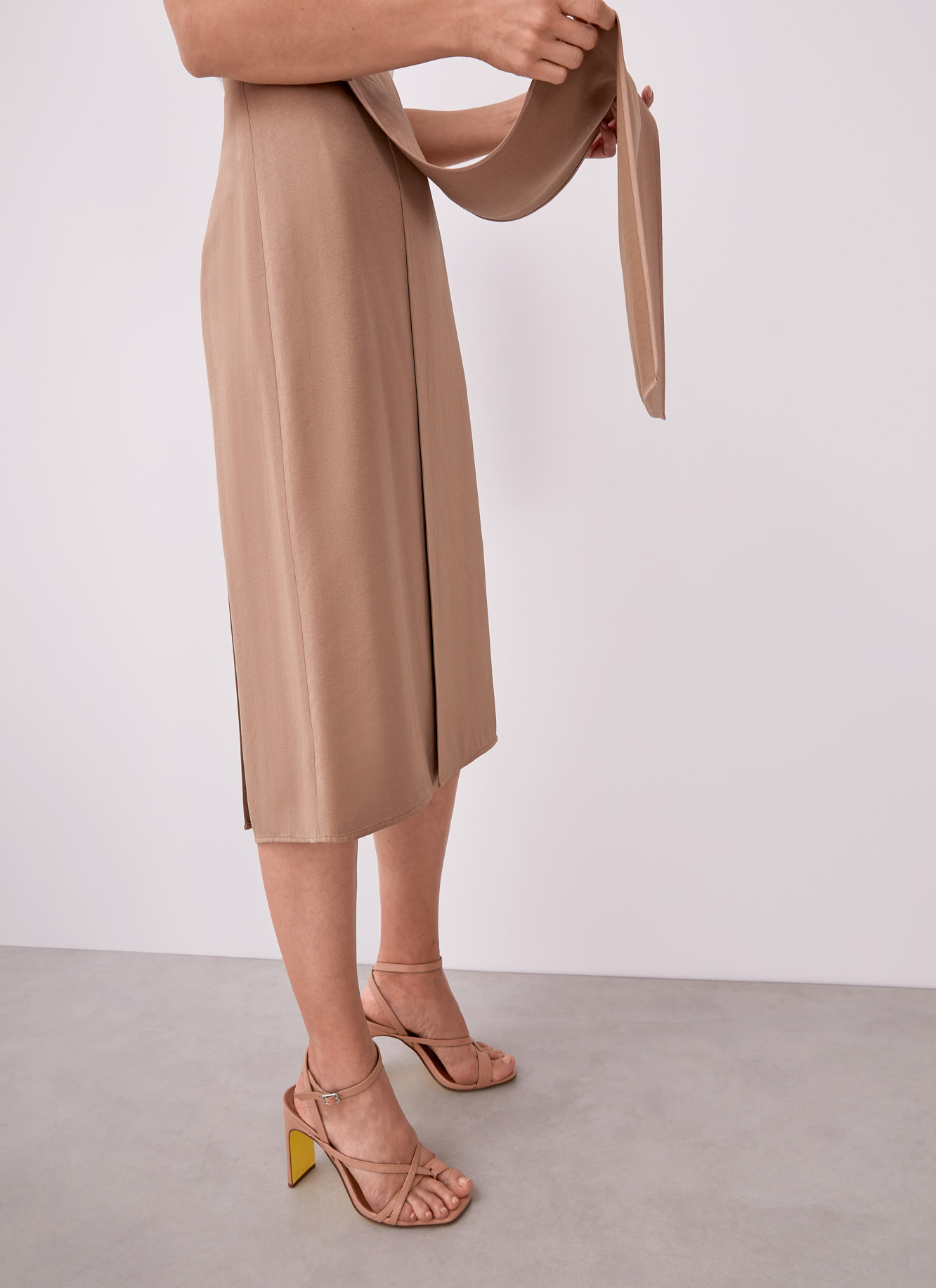 Midi skirt with pleats image number 3