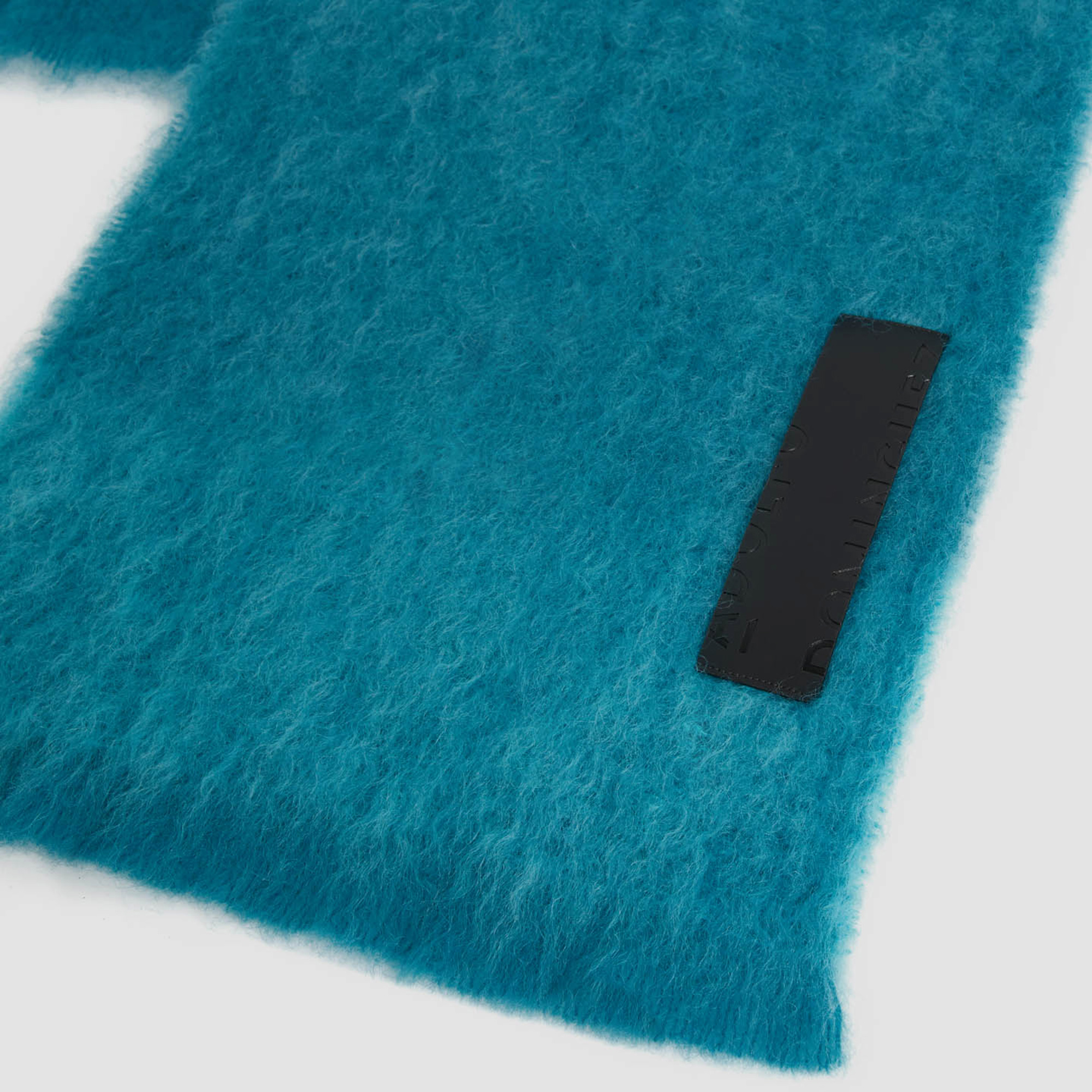 Artisan scarf in mohair image number 1