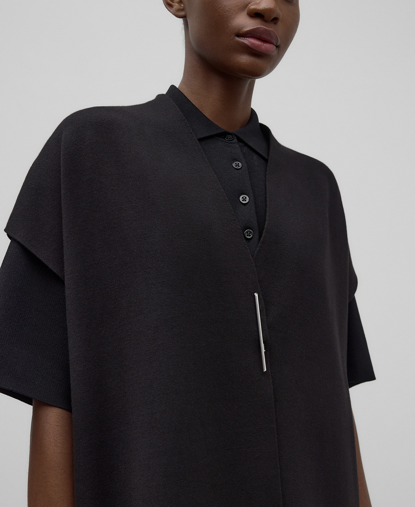 Black knit long vest woman image number 3