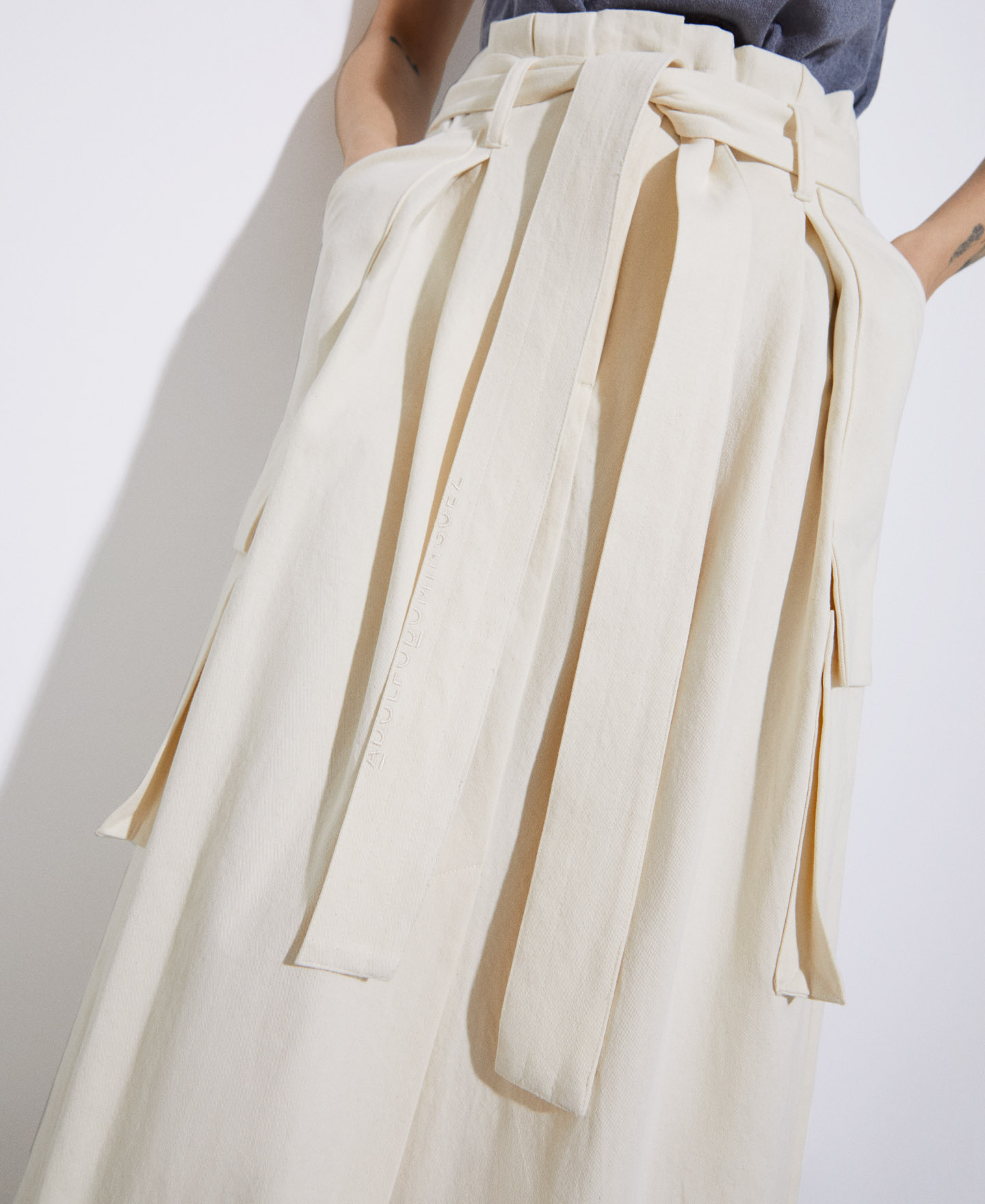 Straight skirt in cotton twill image number 3