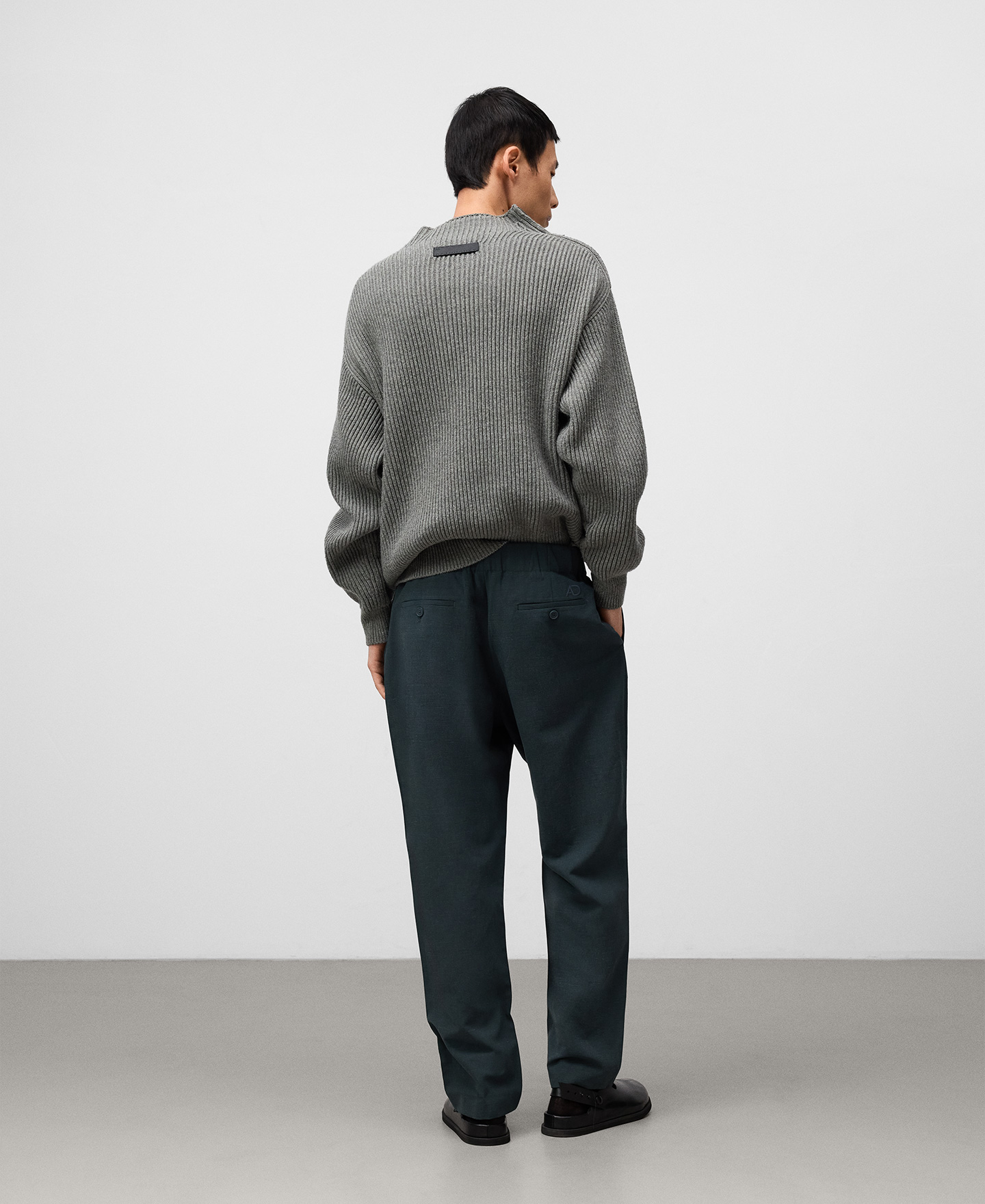 リラックスフィット プリーツパンツ image number 2