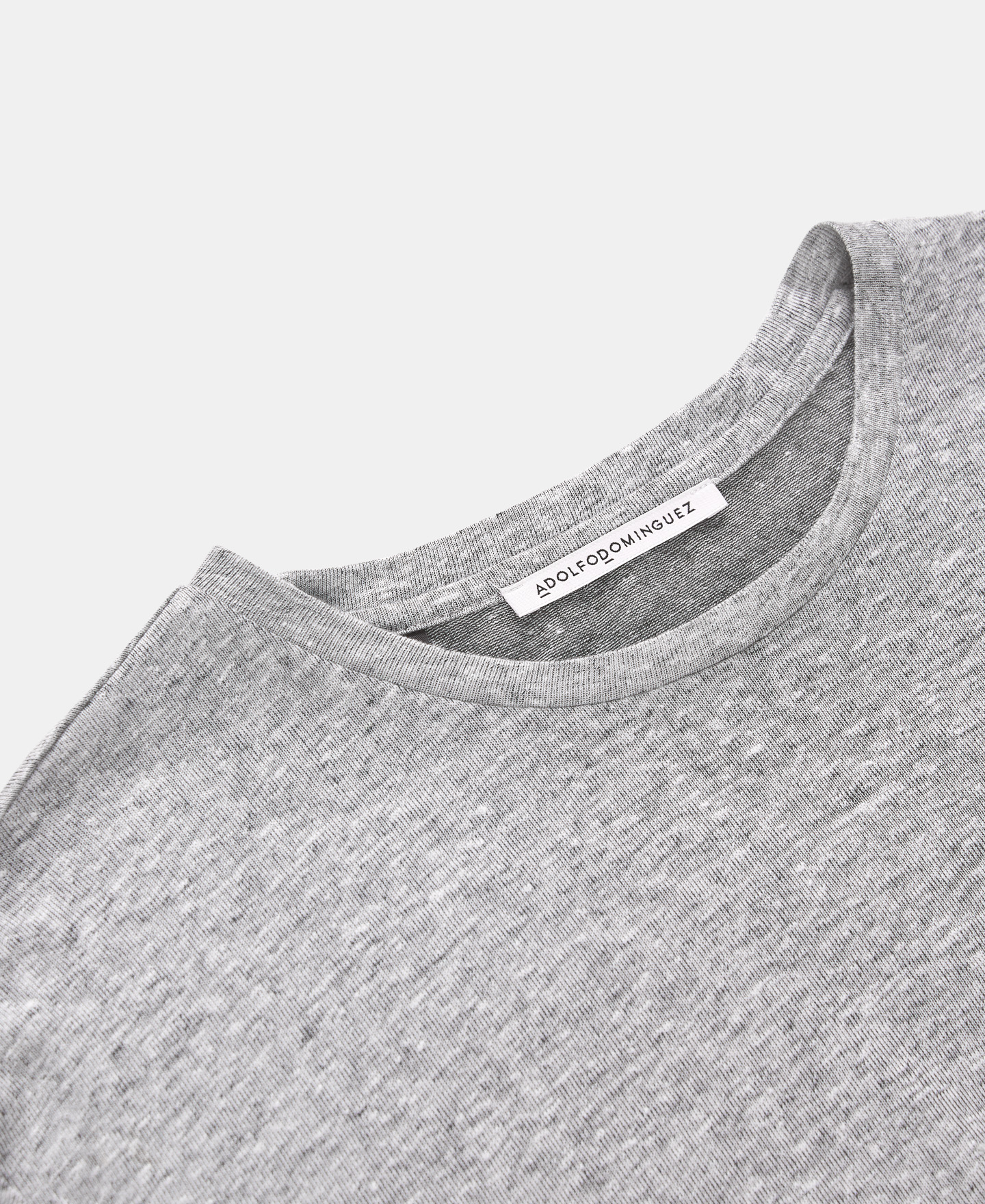 Camiseta gris en lino image number 6