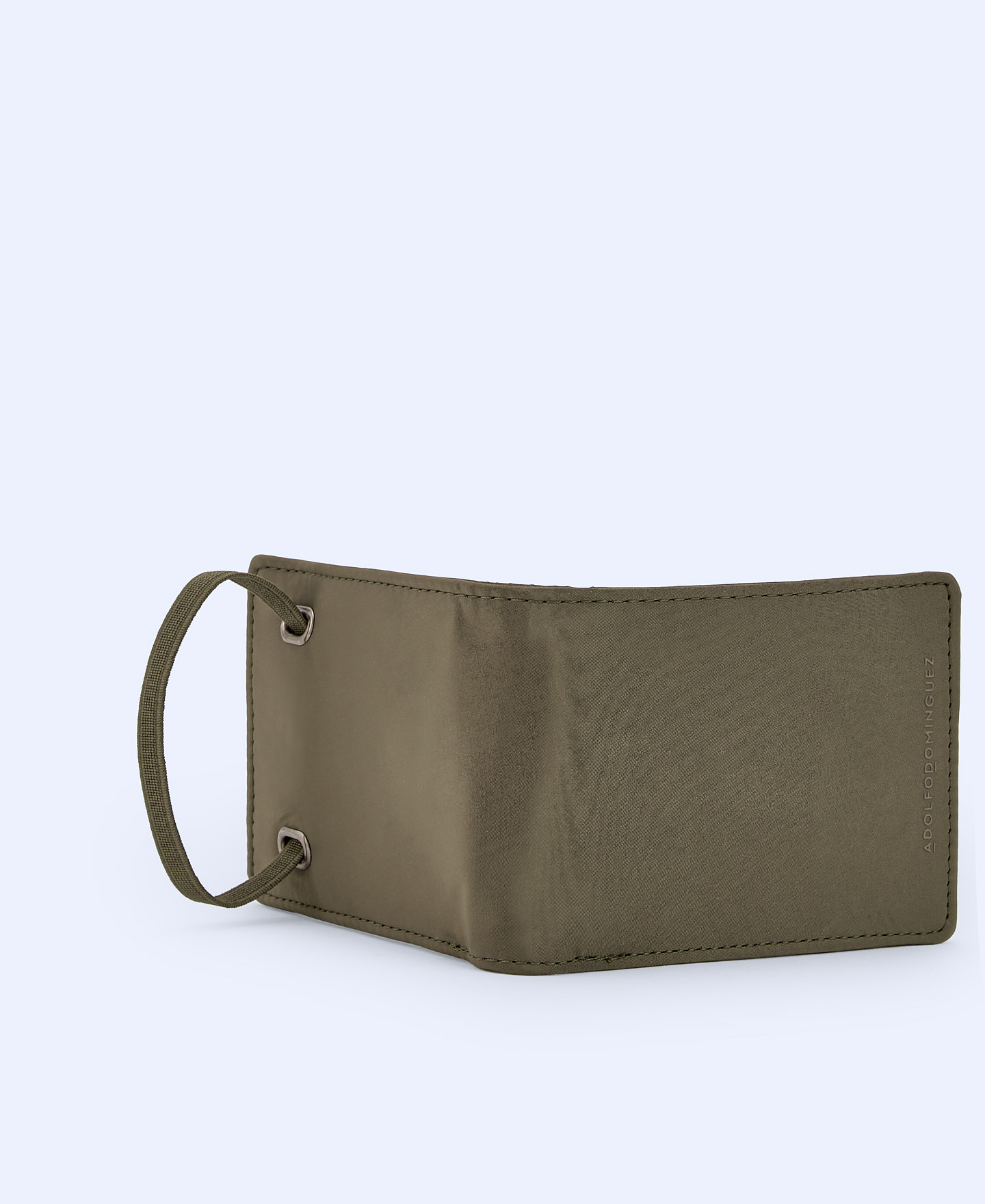 Recycled wallet elastic closure image number 2