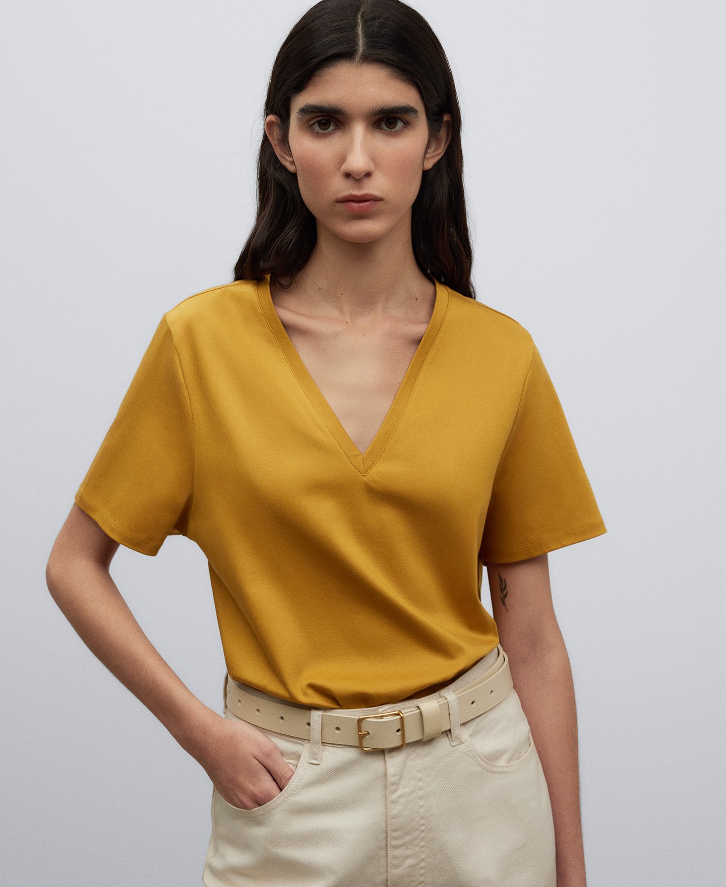 Cotton V-neck T-shirt woman image number 0