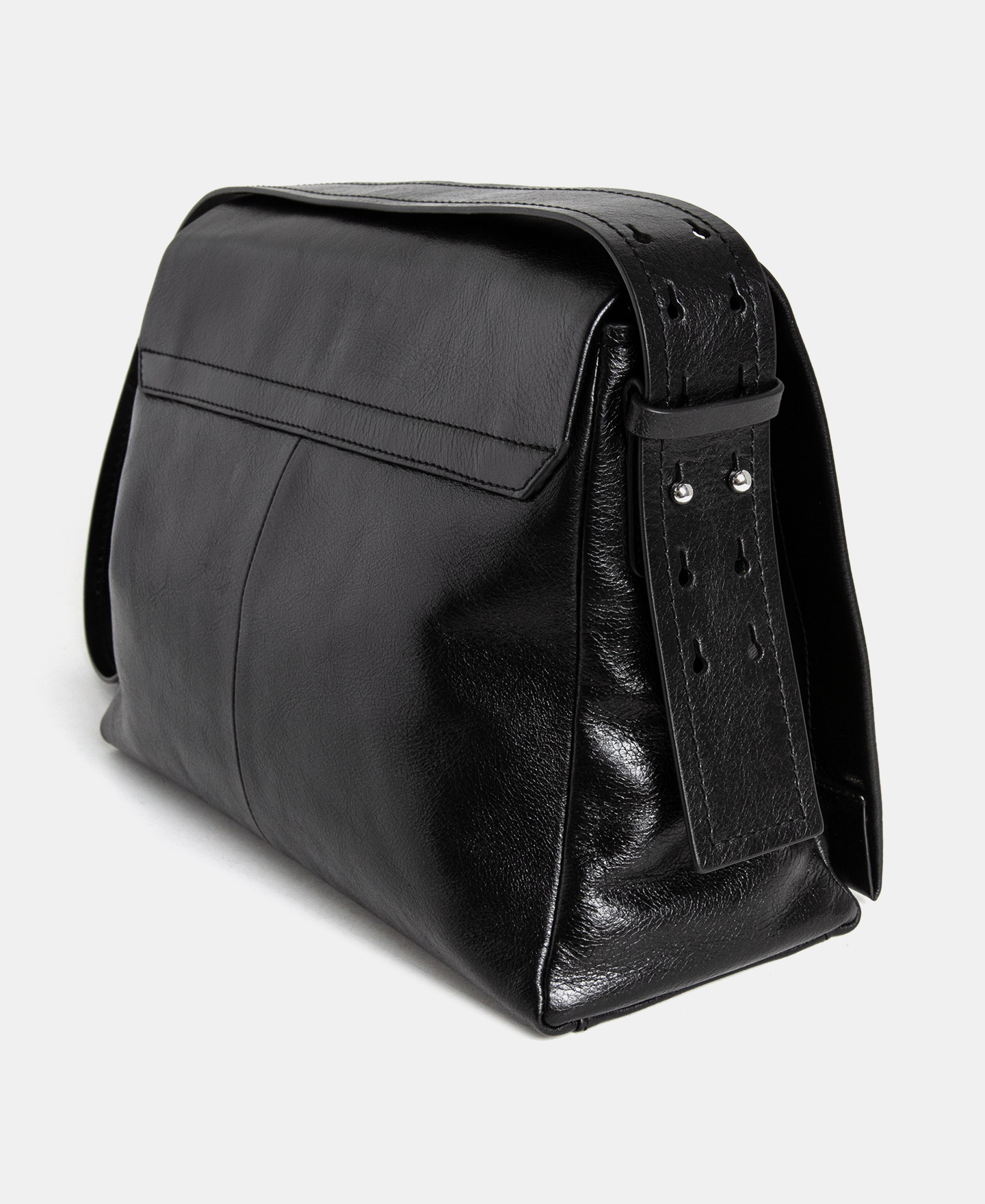 Crackled leather shoulder bag image number 1