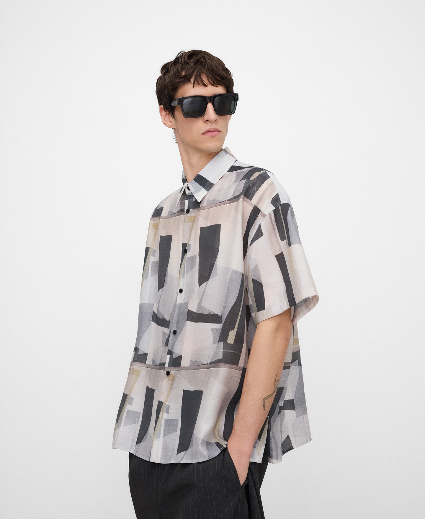 Printed oversize shirt man image number 0