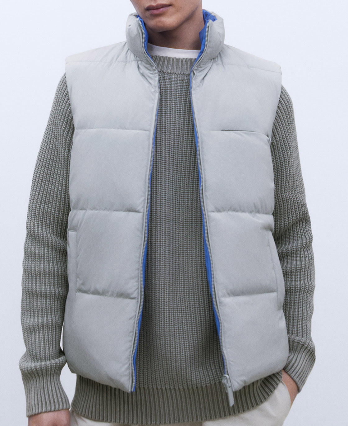 Reversible padded nylon waistcoat image number 0