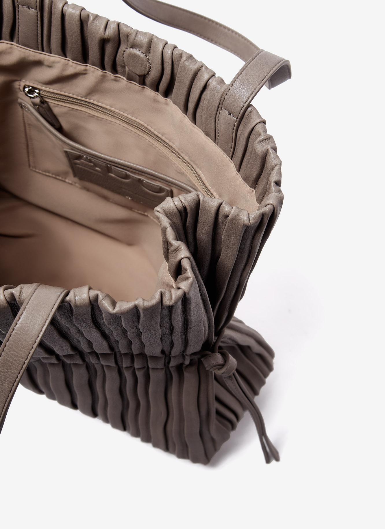 Wrinkle shopper with double strap image number 2