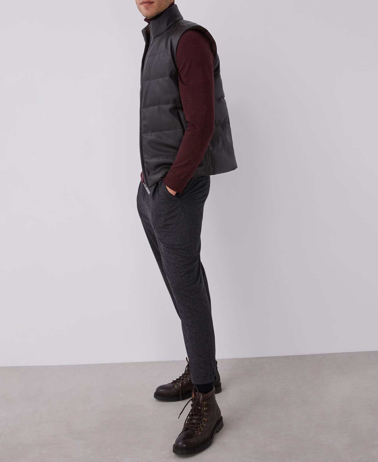Reversible gummed puffer waistcoat image number 5