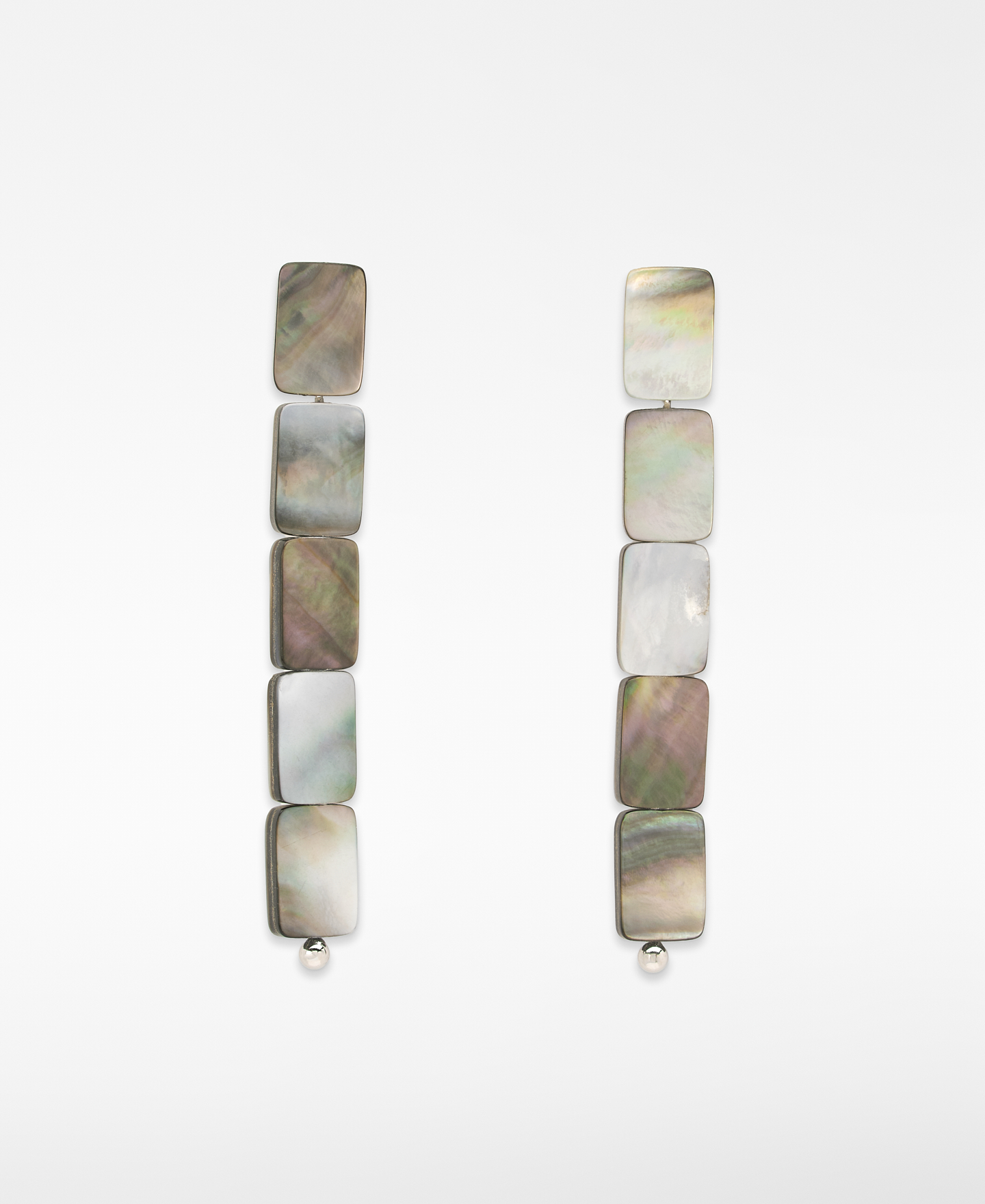 Shell piece earrings image number 0