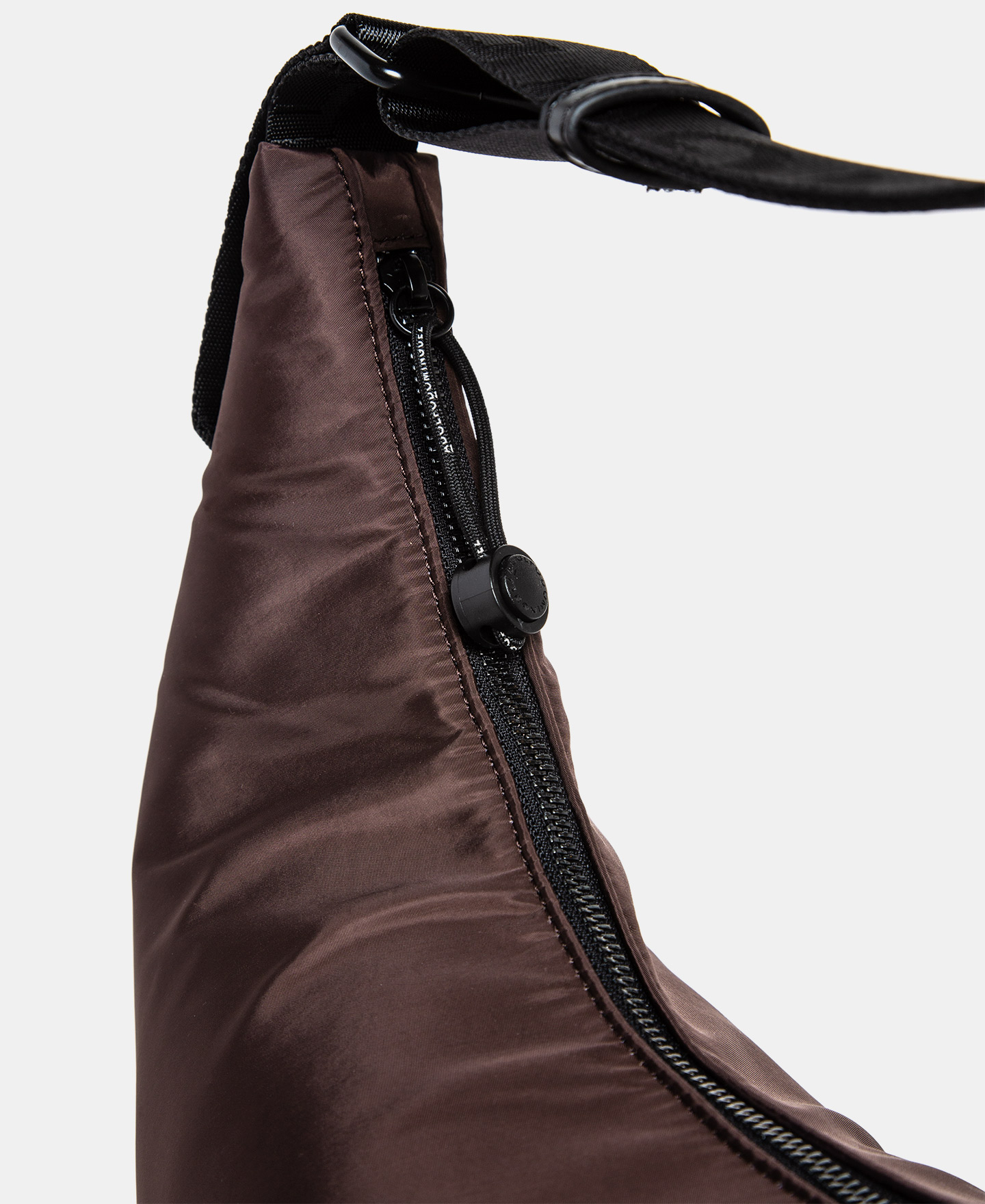 Padded hobo bag with adjustable handle image number 1