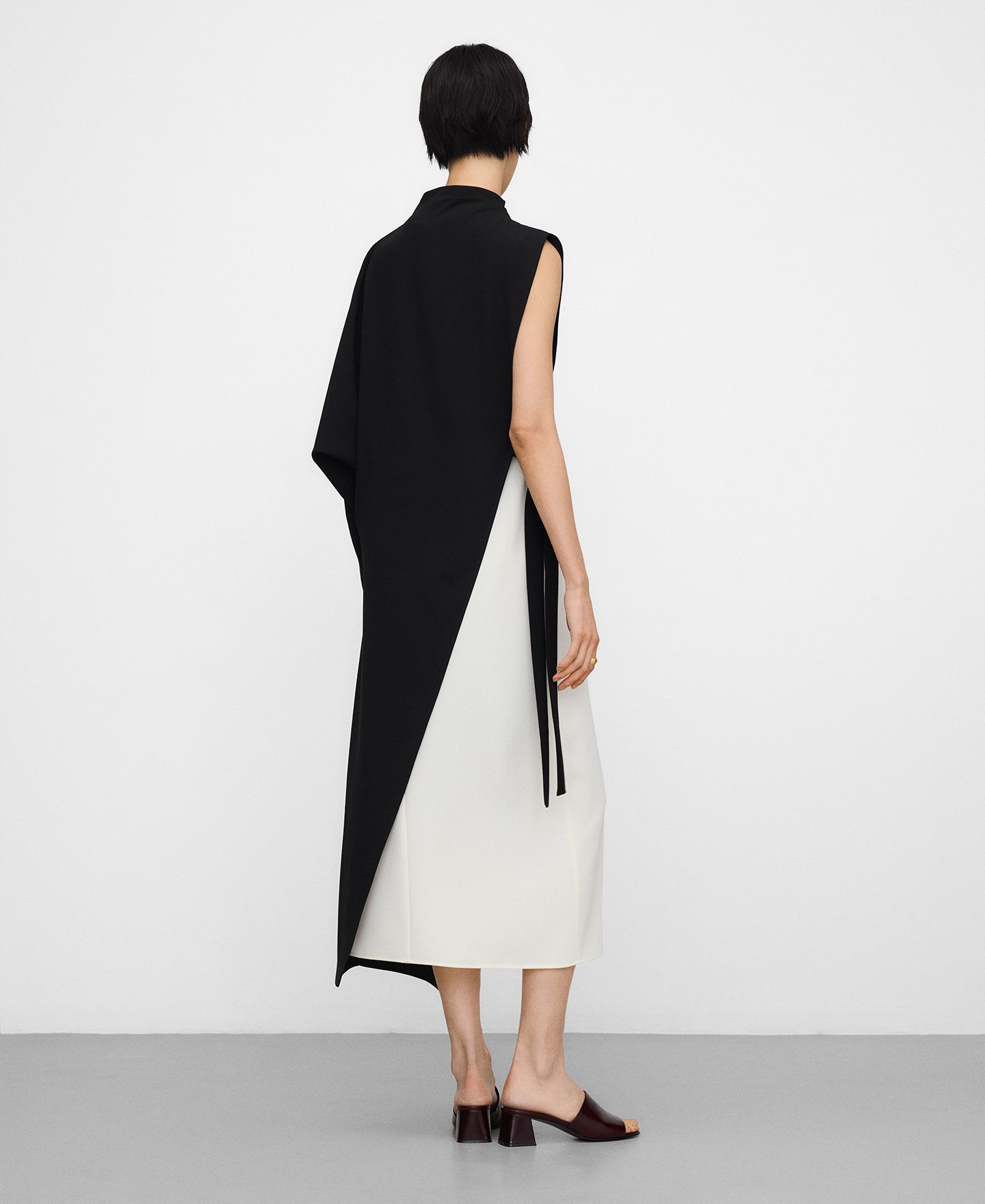 Two-tone asymmetric dress woman image number 2