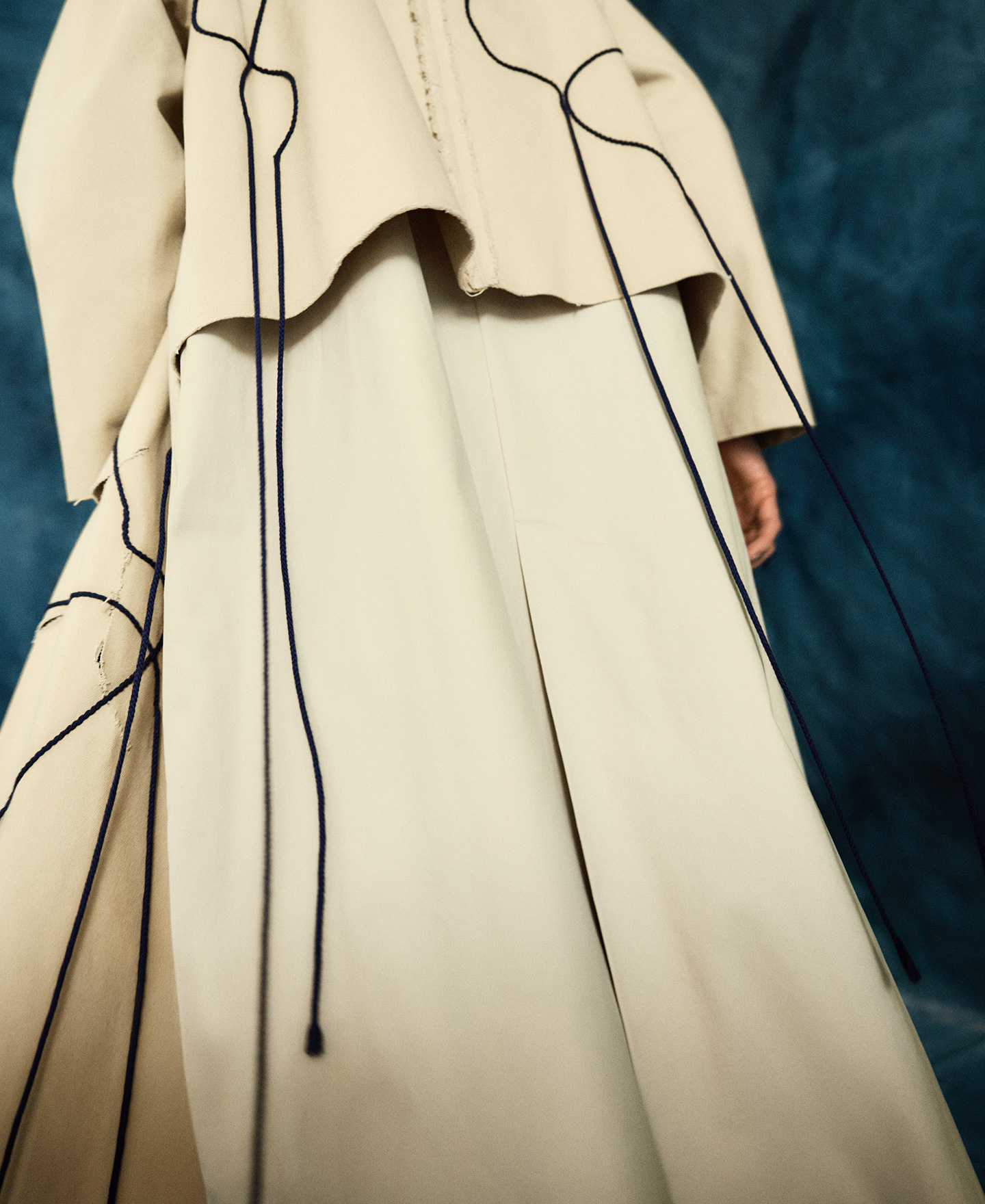 Mixed-fabric trench with drawcord man image number 2
